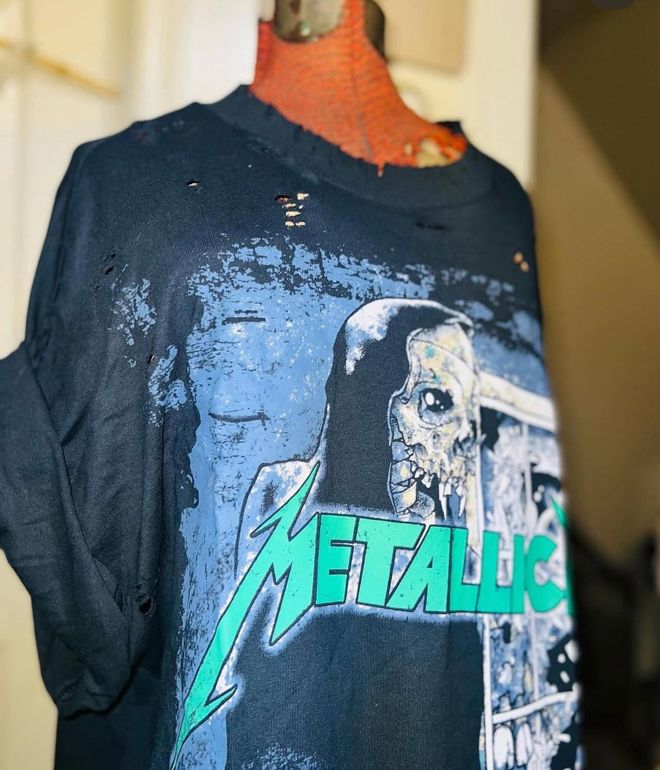 Metallica Oversized Distressed Tee