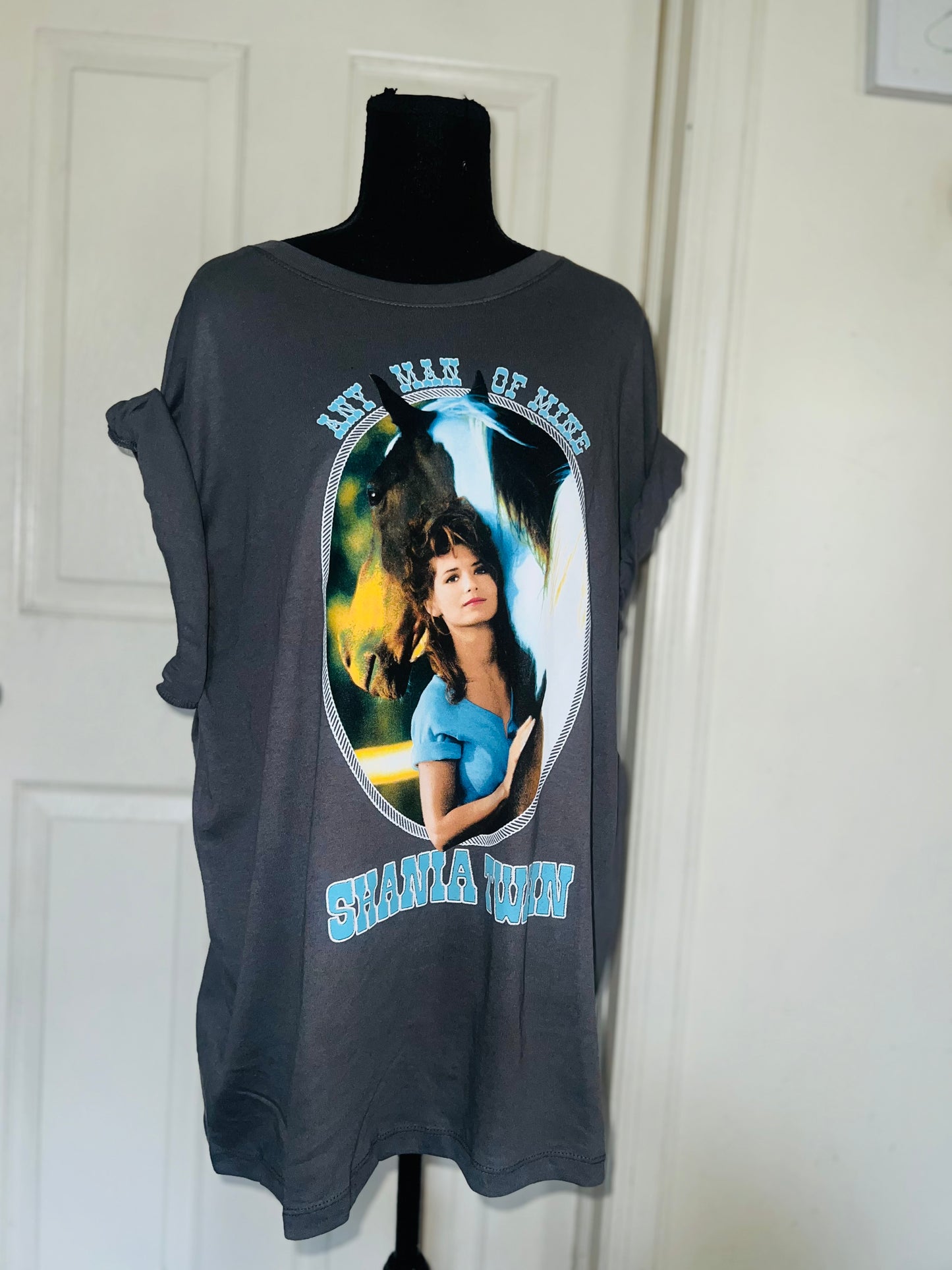 Shania Twain Oversized Distressed Tee
