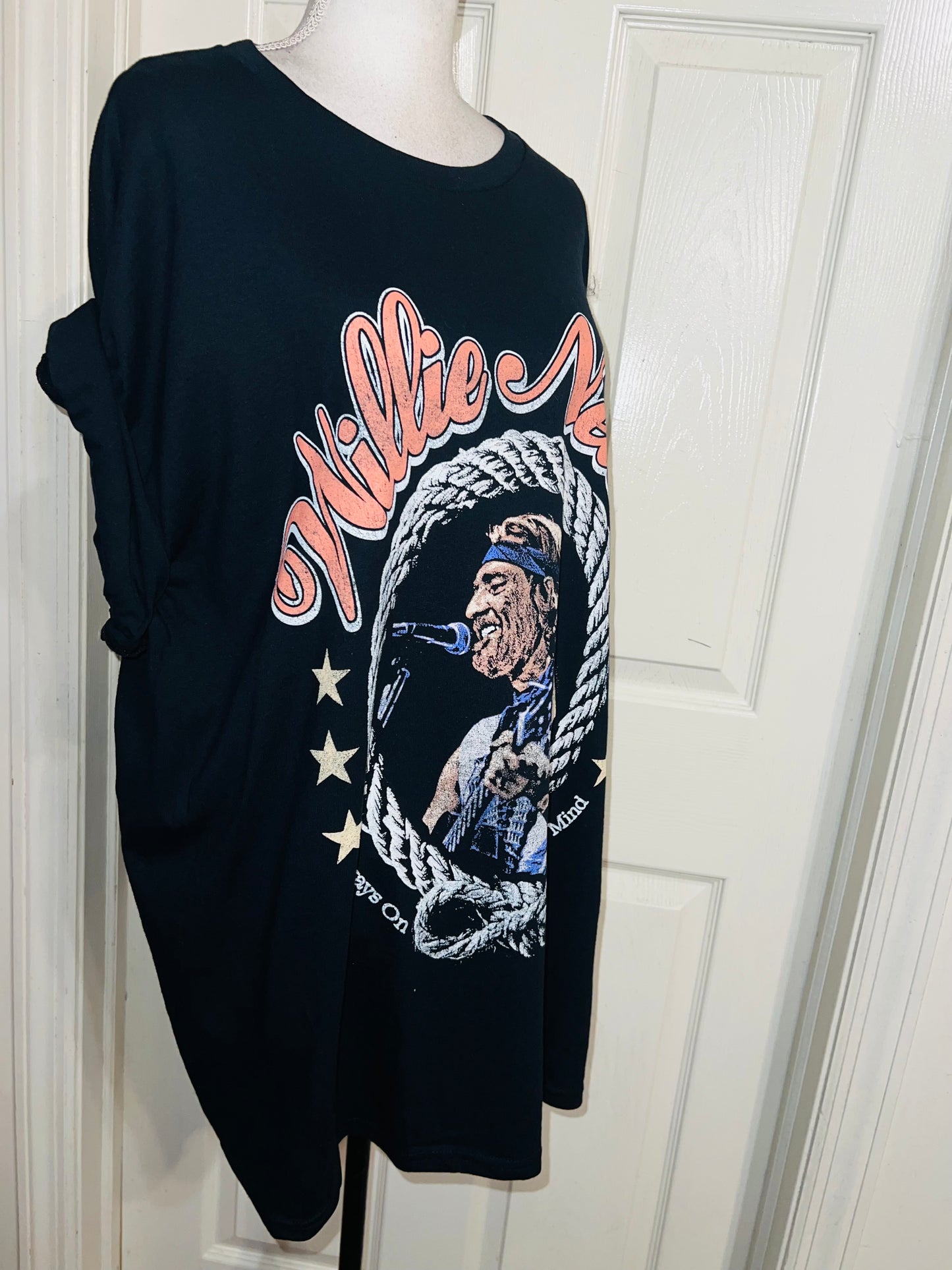 Willie Nelson Oversized Distressed Tee
