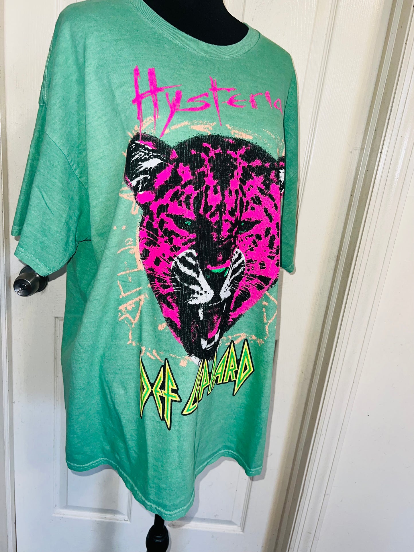 Def Leppard Oversized Distressed Tee