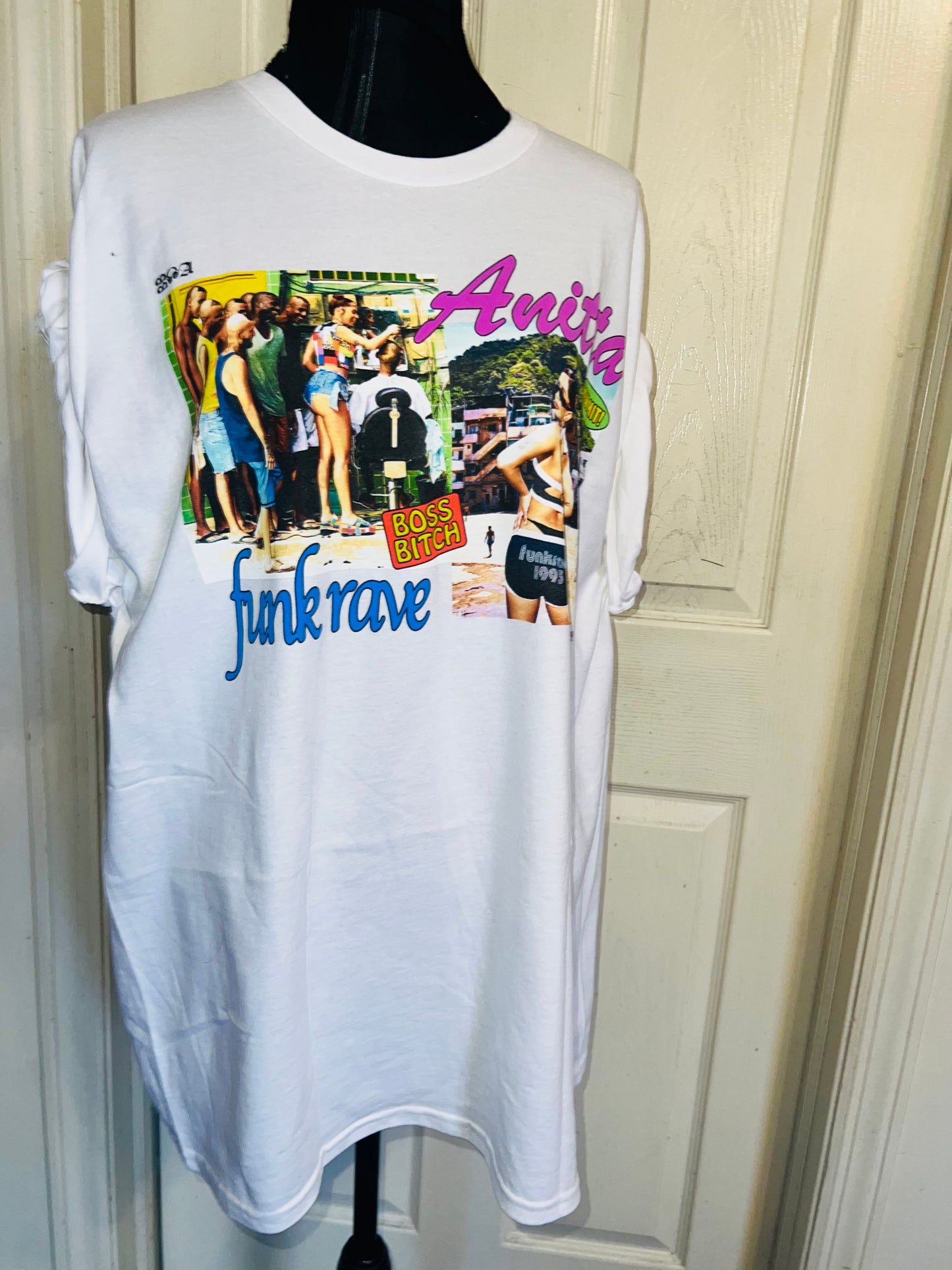 Anitta Oversized Distressed Tee