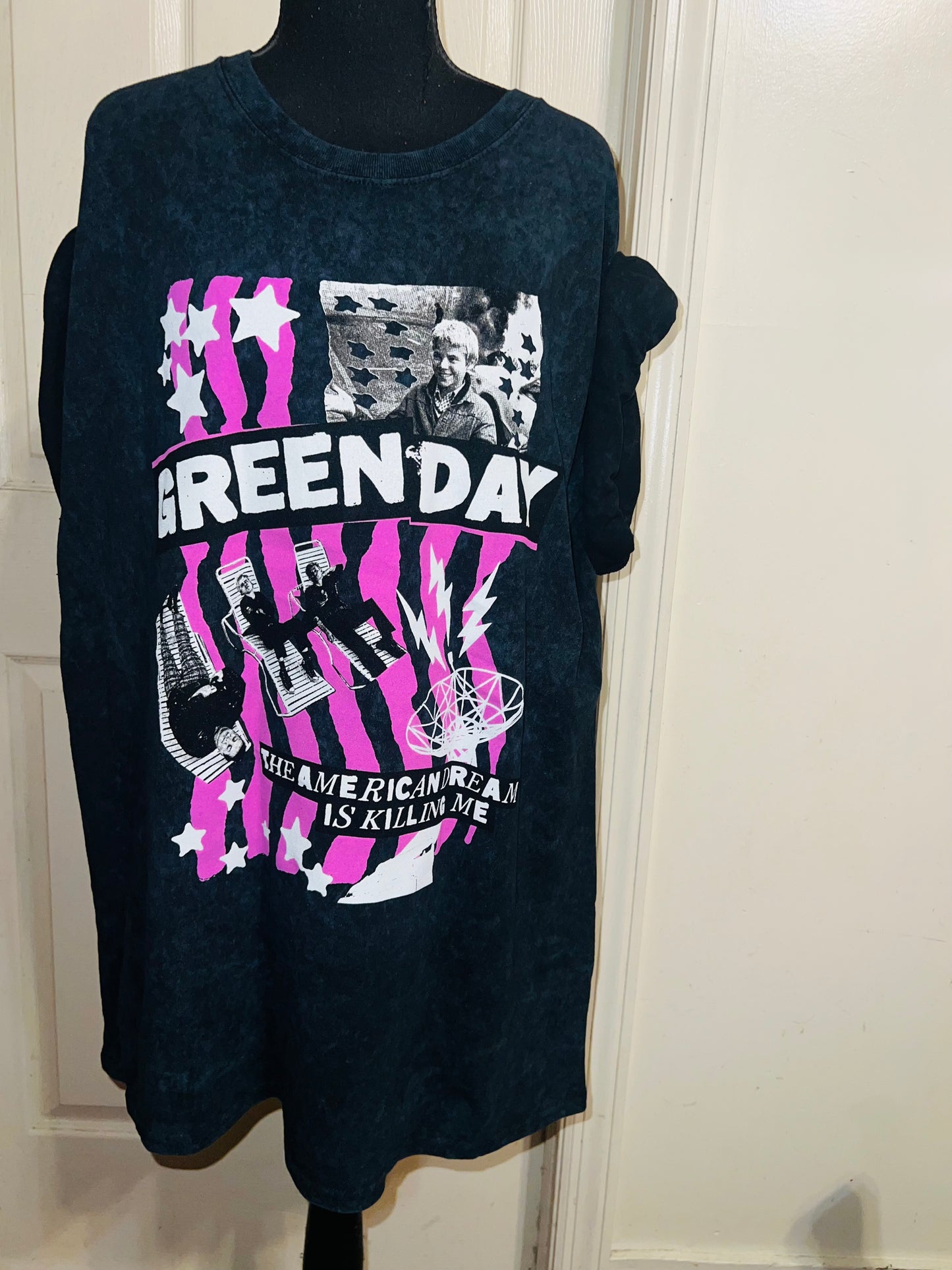 Green Day Oversized Distressed Tee