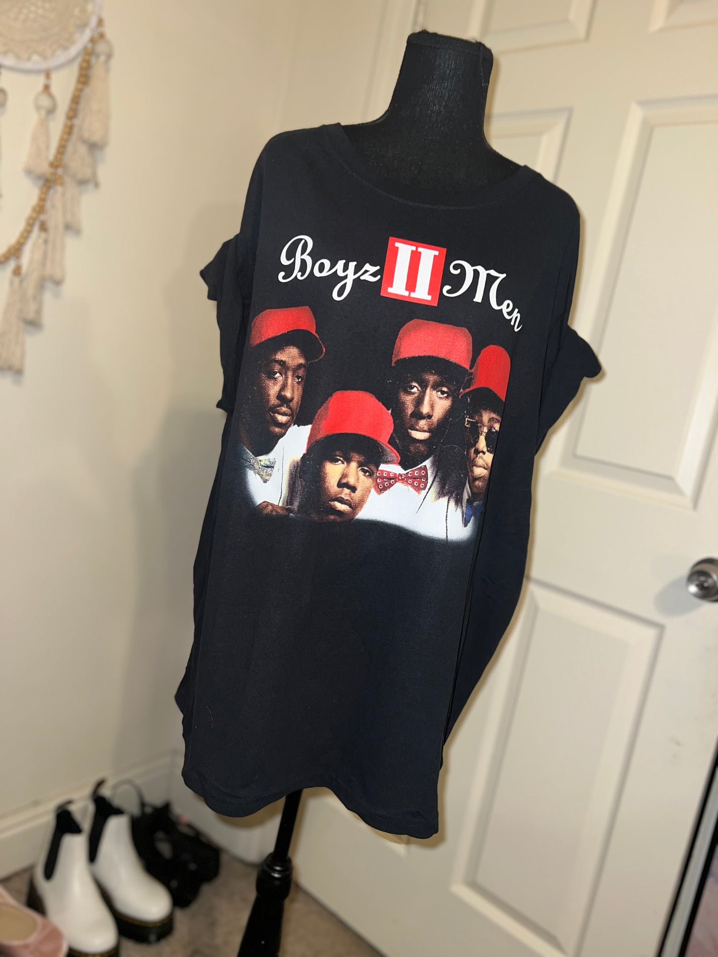 Boyz II Men Oversized Distressed Tee