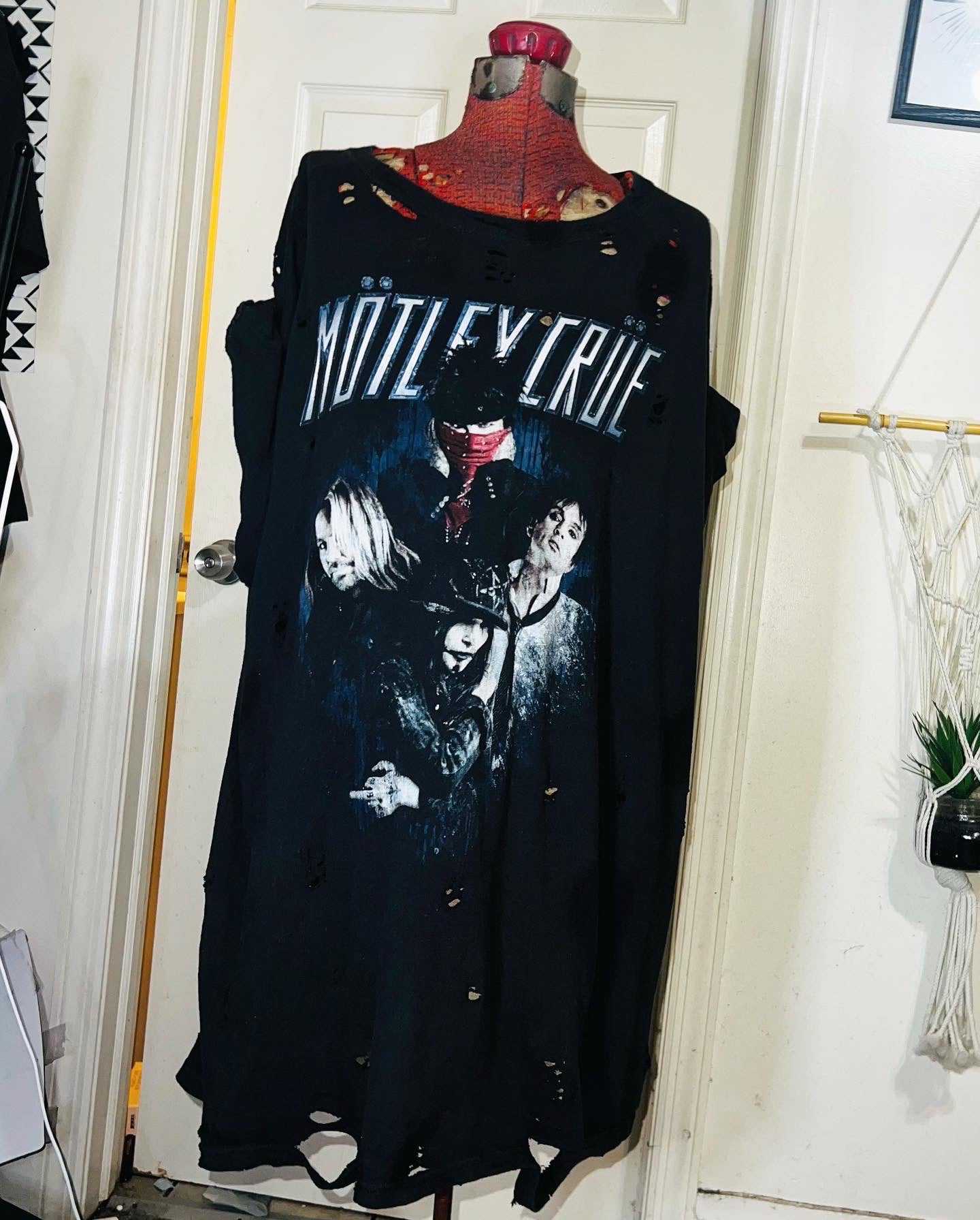 2012 Vintage Motley Crue Oversized Tee