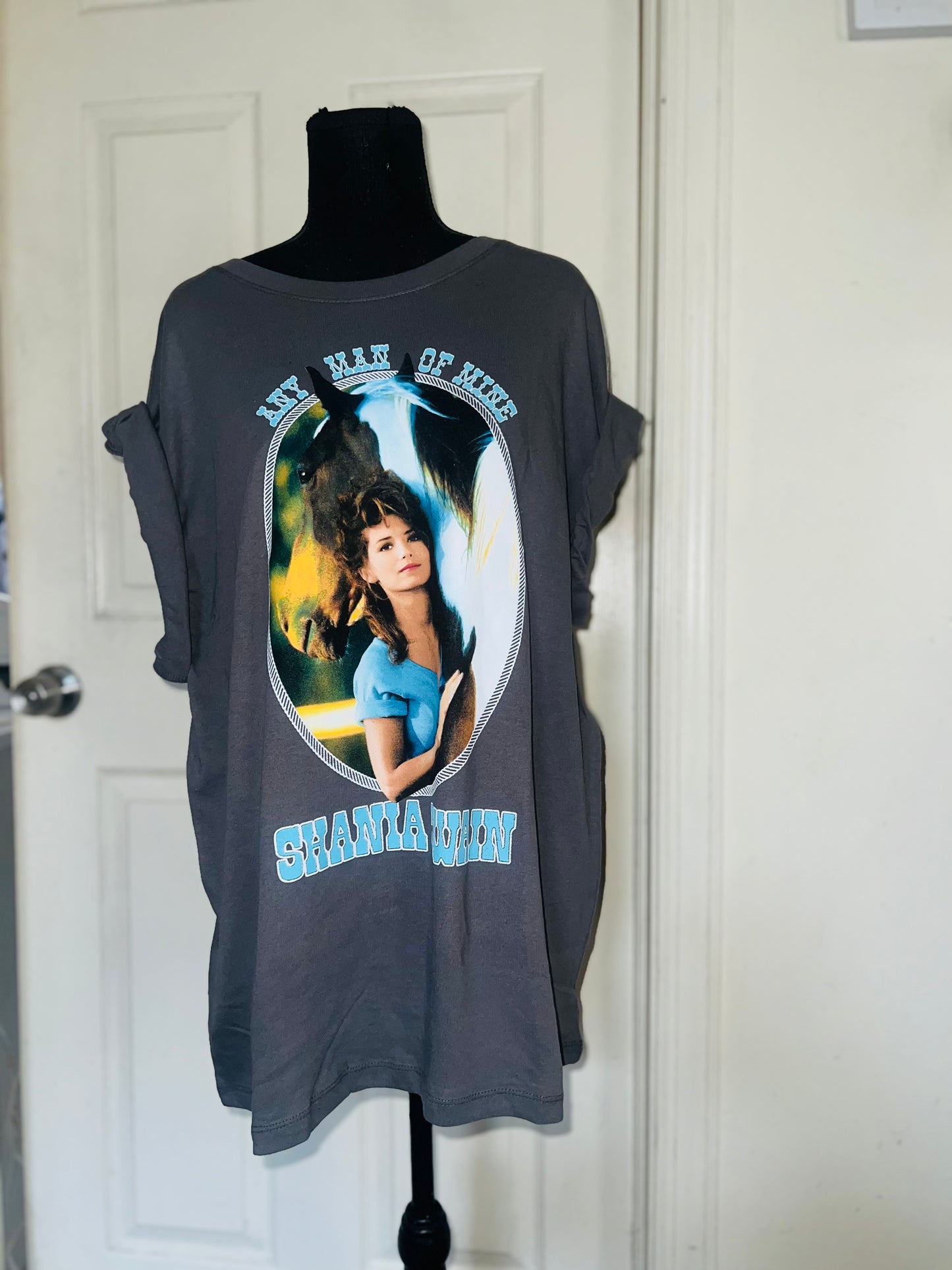Shania Twain Oversized Distressed Tee