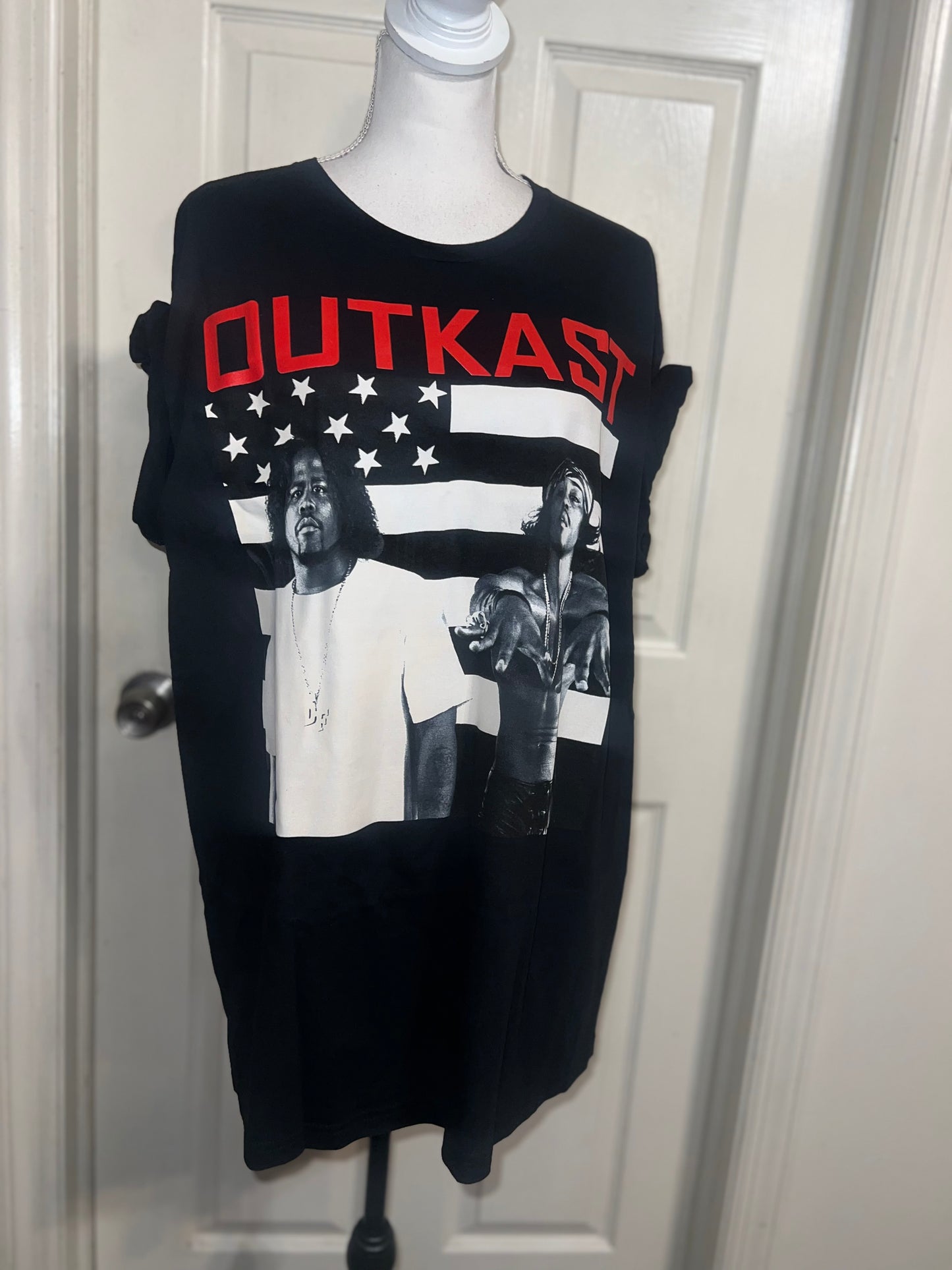 Outkast Oversized Distressed Tee