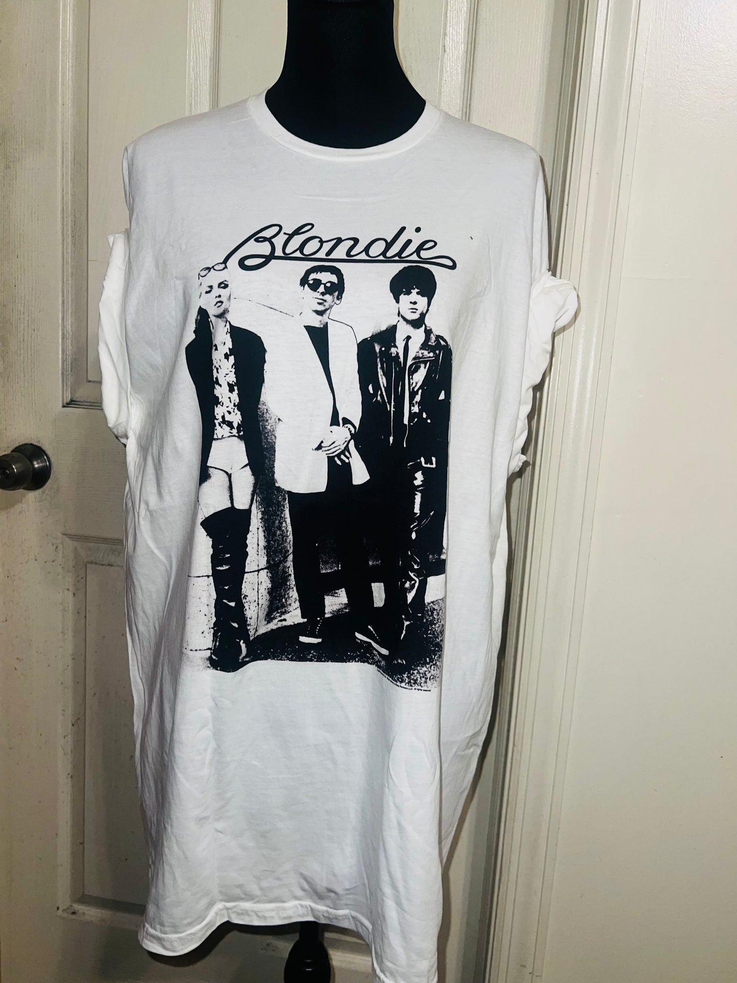 Blondie Oversized Distressed Tee