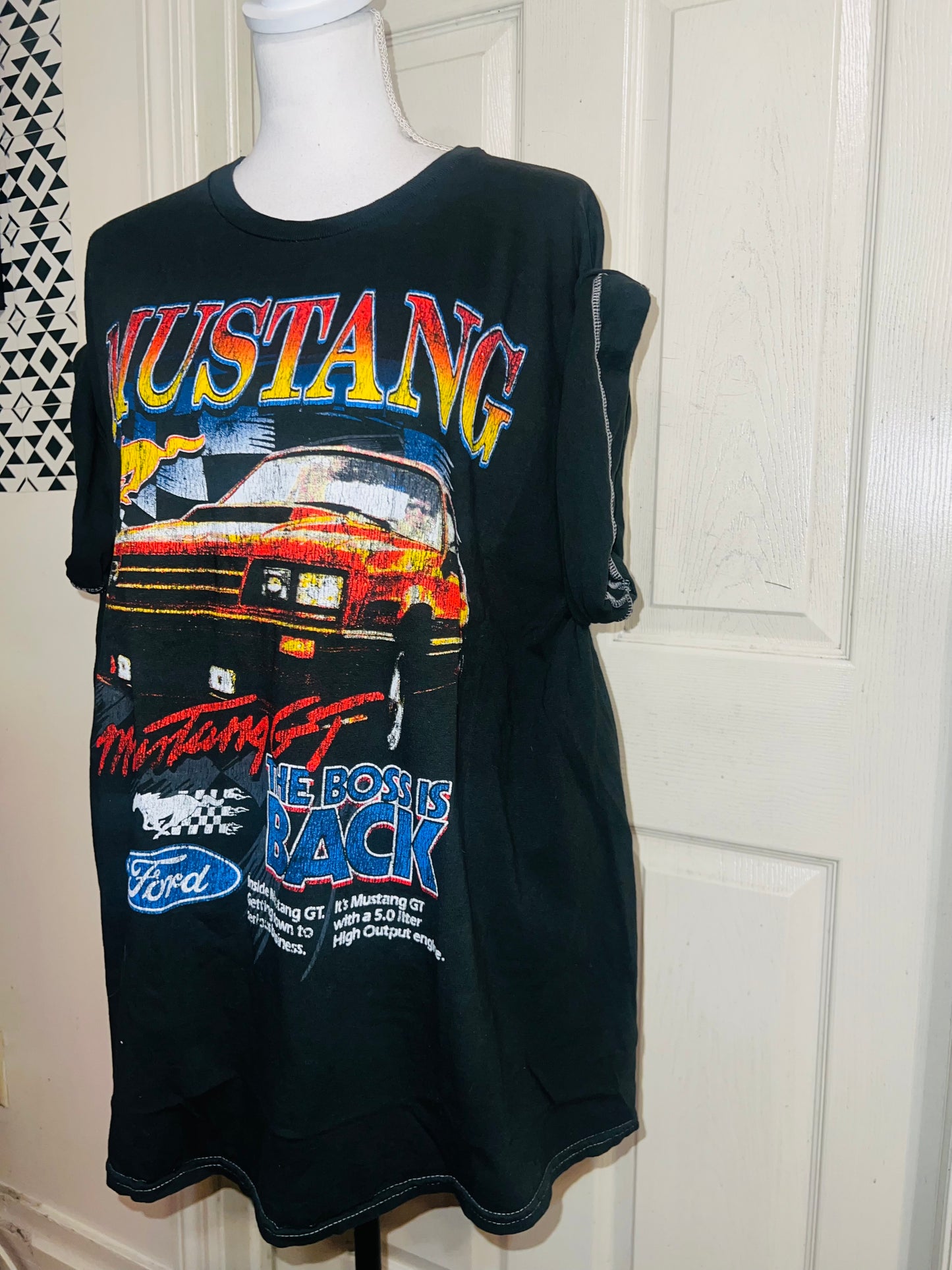 Ford Mustang Oversized Distressed Tee