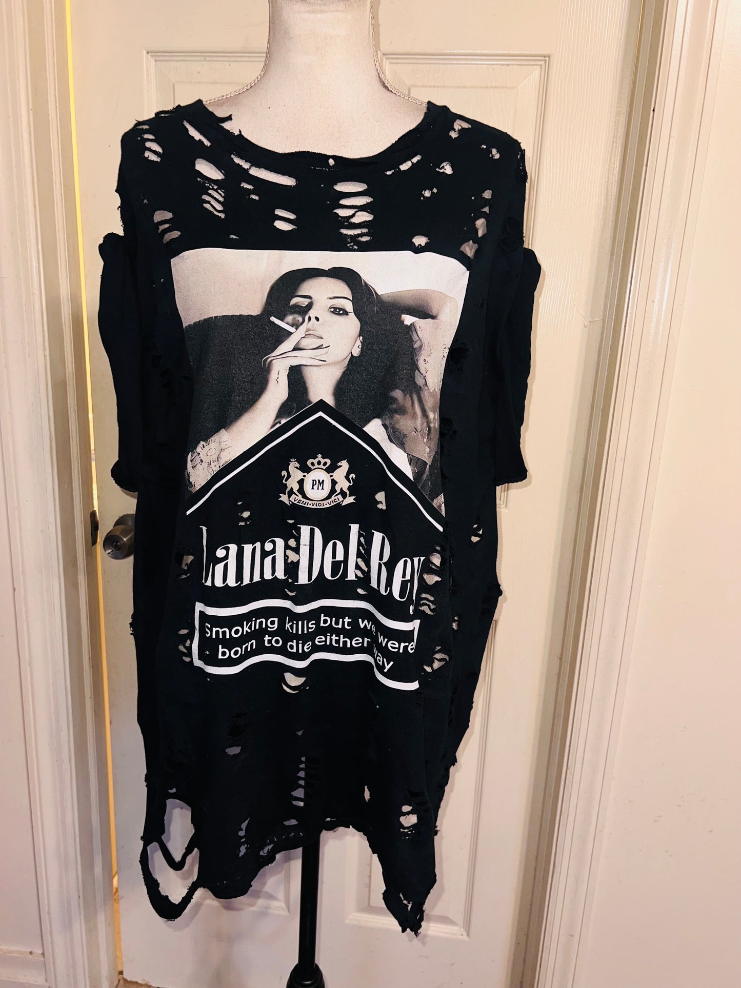 Lana Del Rey Born to Die Oversized Distressed Tee