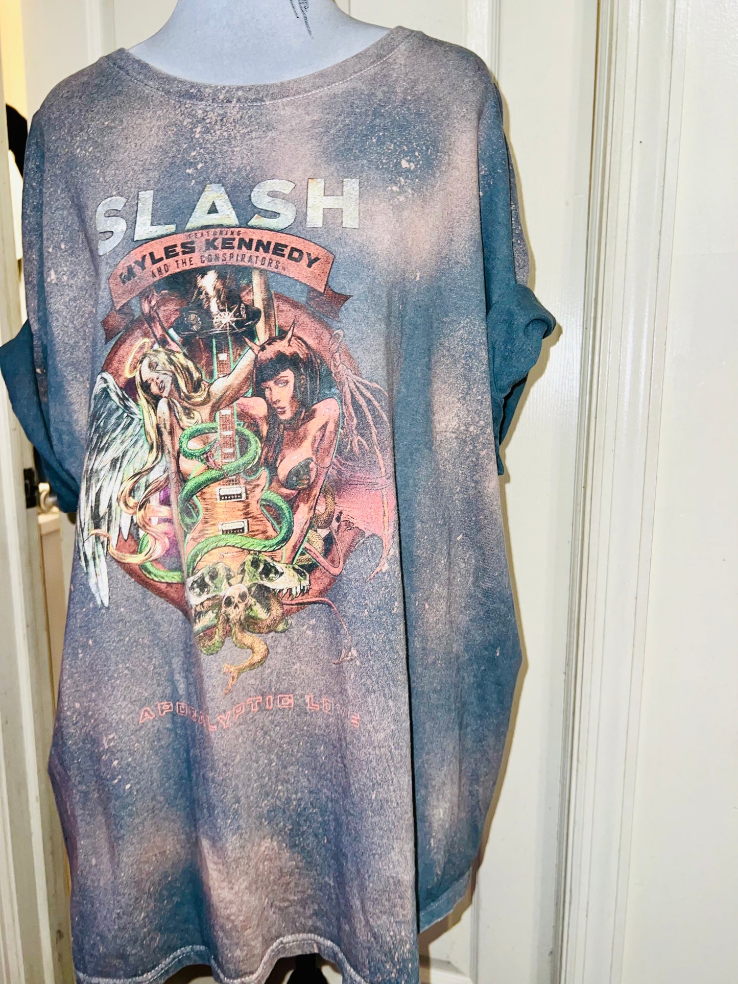 Bleached Slash Distressed Oversized Tee