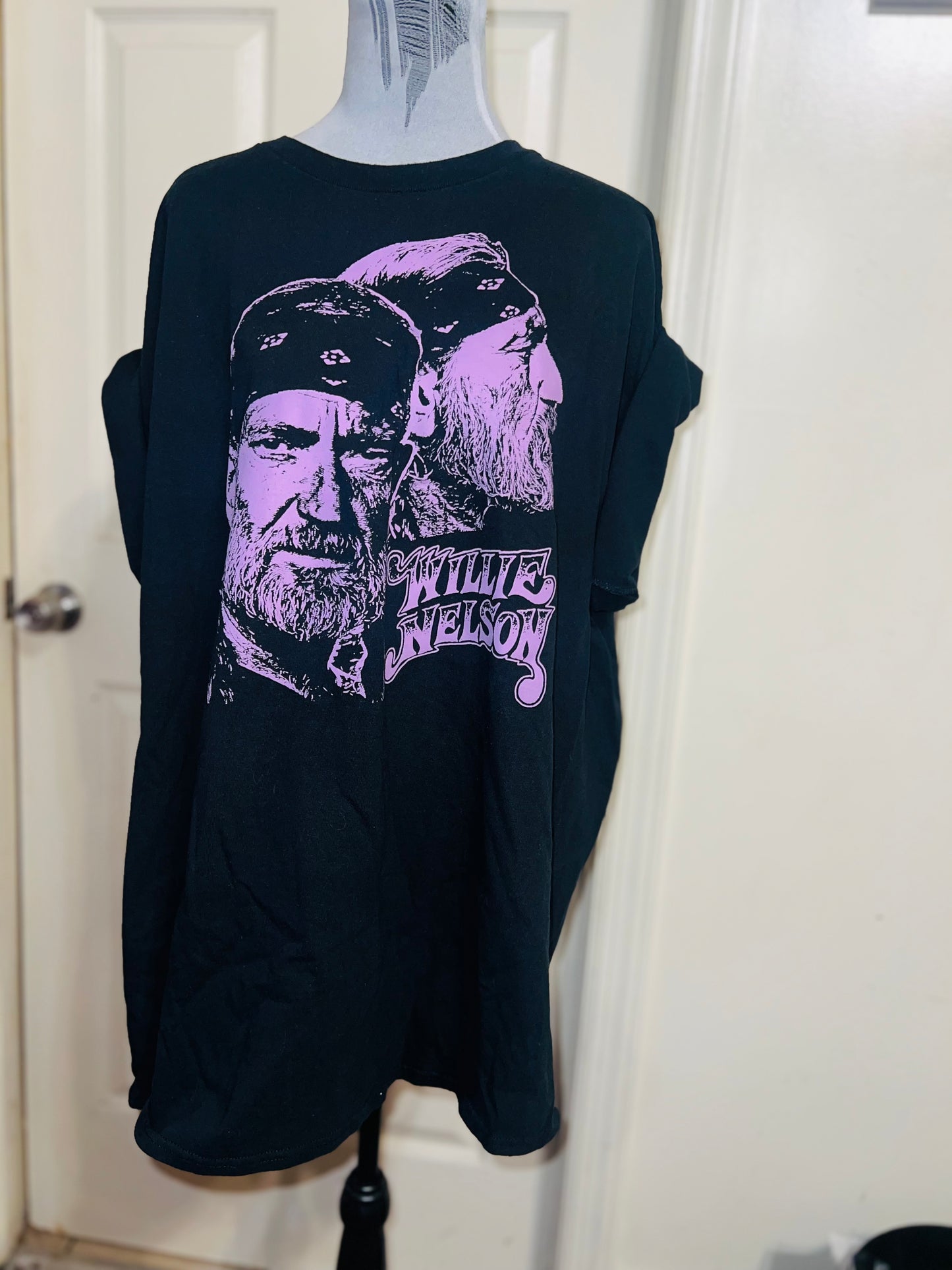 Willie Nelson Oversized Distressed Tee