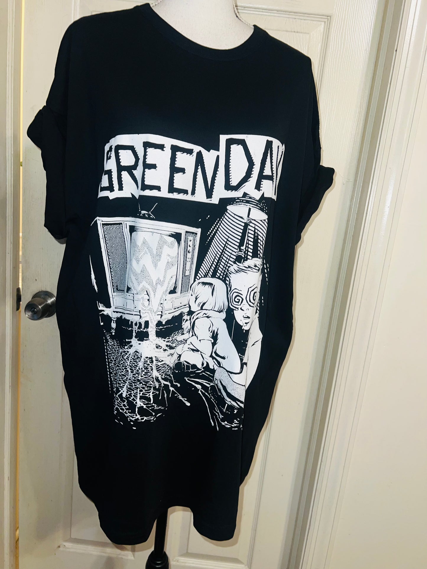 Green Day Oversized Distressed Tee