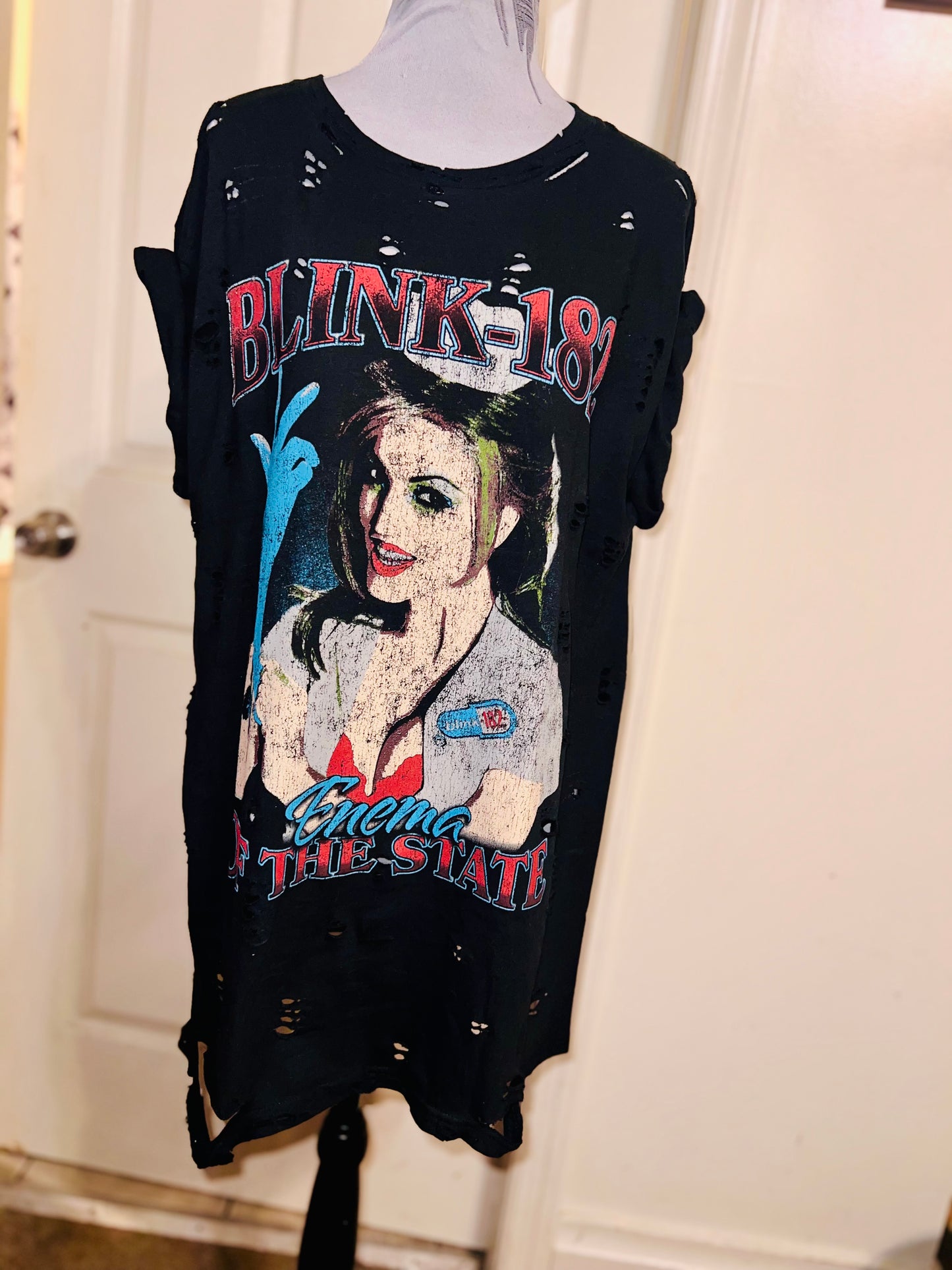 Blink 182 Oversized Distressed Tee
