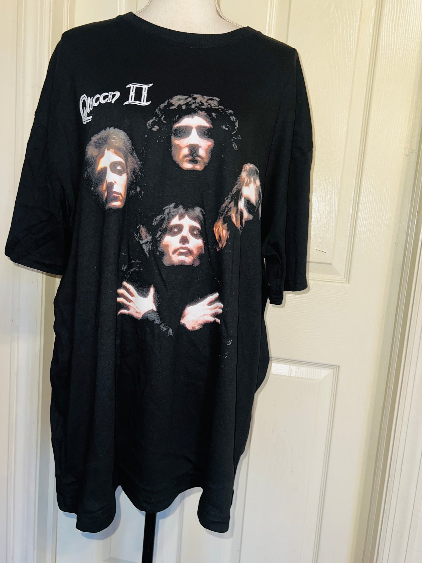 Queen Oversized Distressed Tee