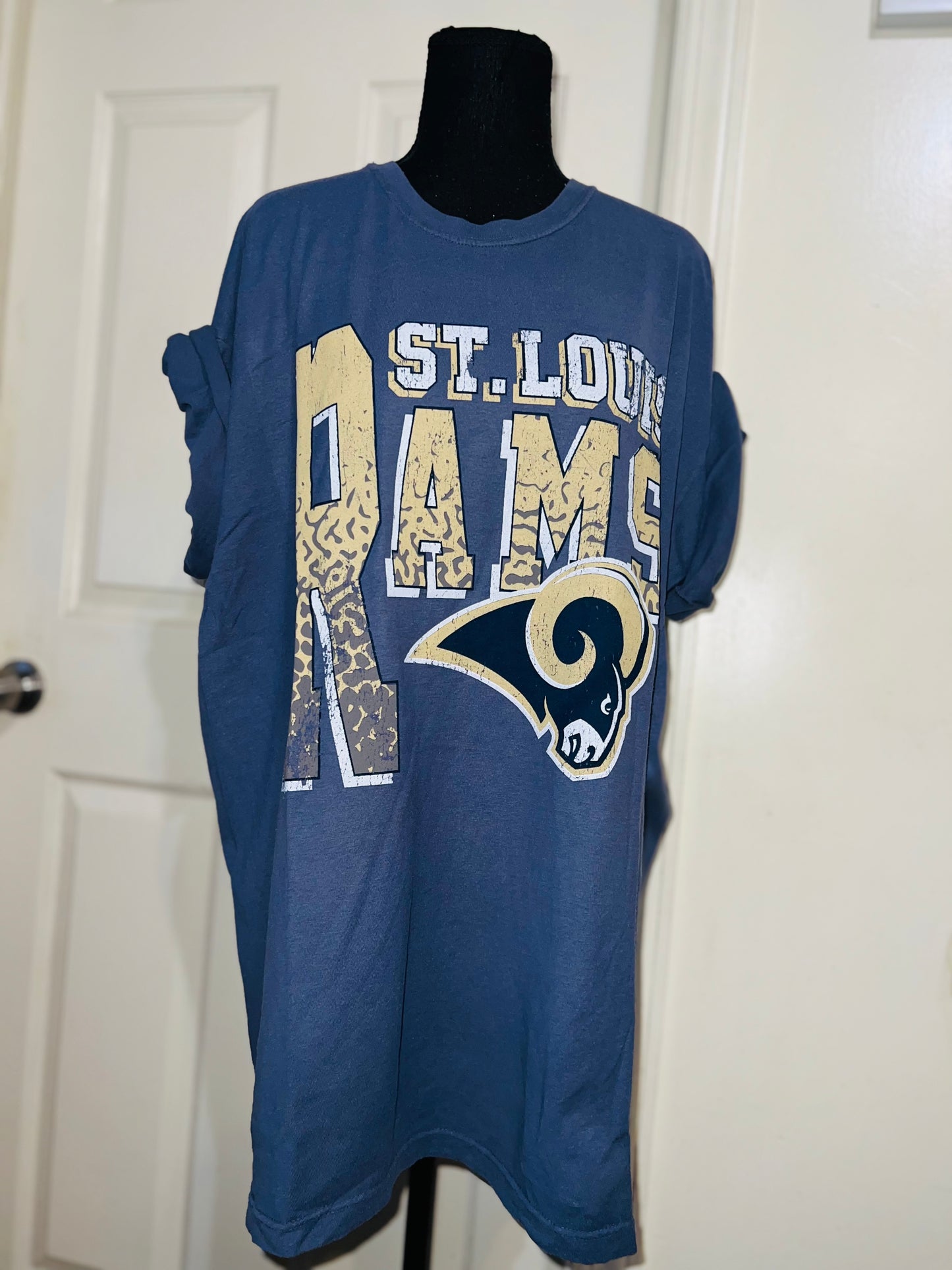 St. Louis Rams Oversized Distressed Tee