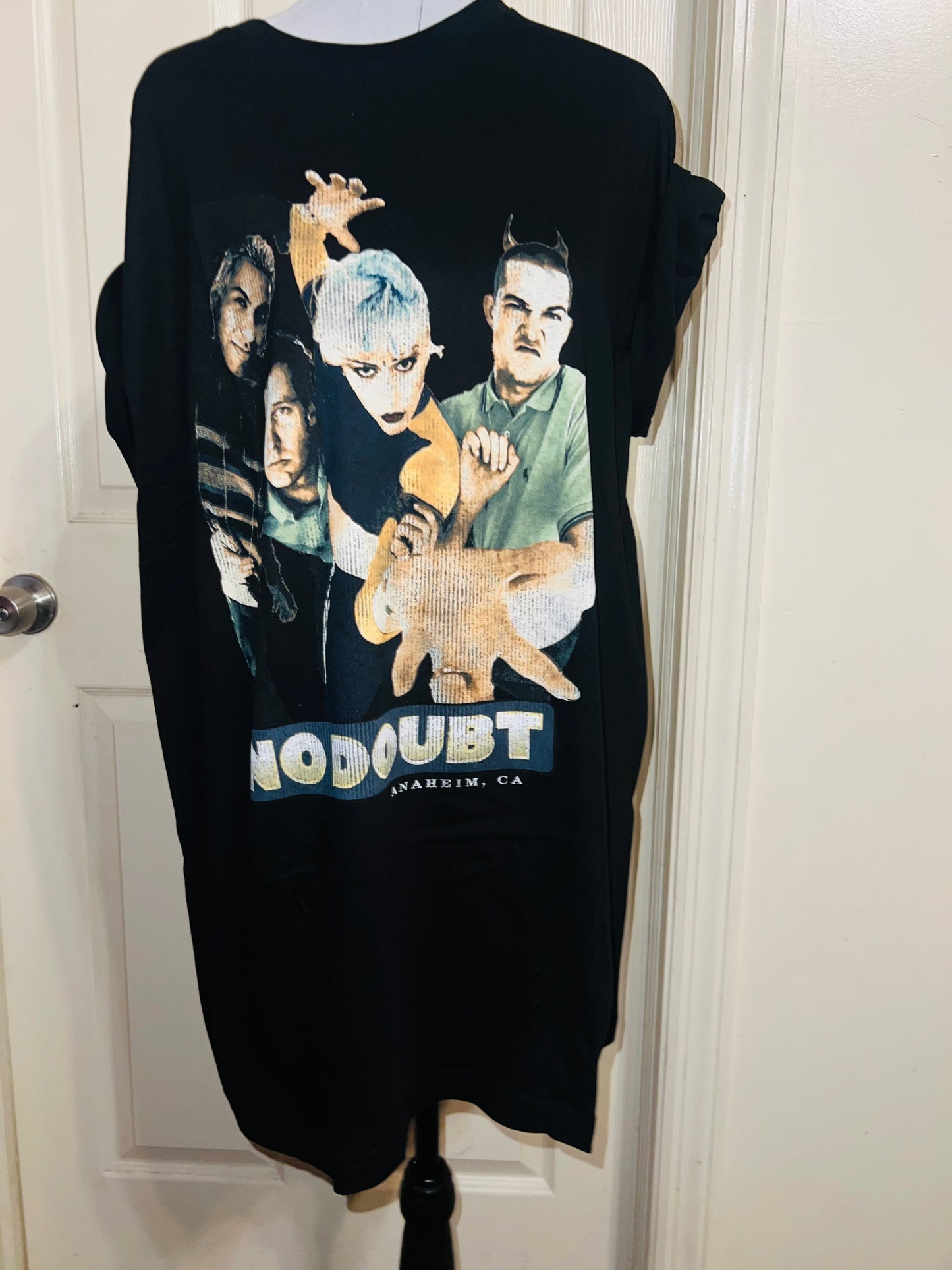 No Doubt Oversized Distressed Tee