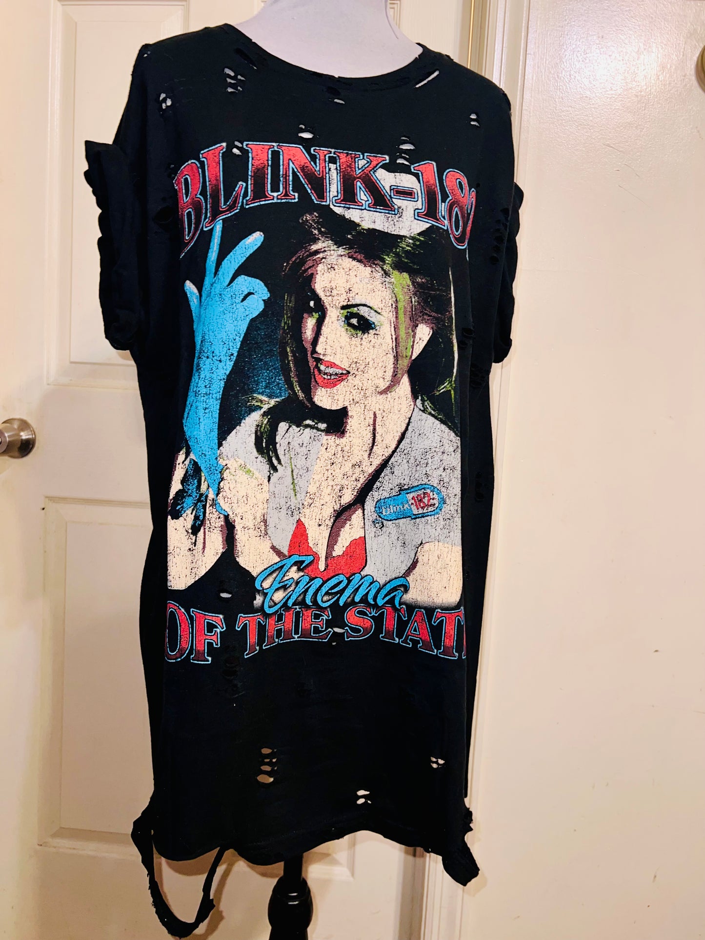 Blink 182 Oversized Distressed Tee