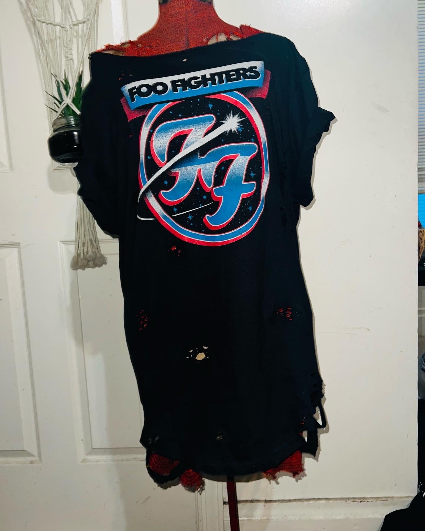 Foo Fighters Oversized Distressed Tee