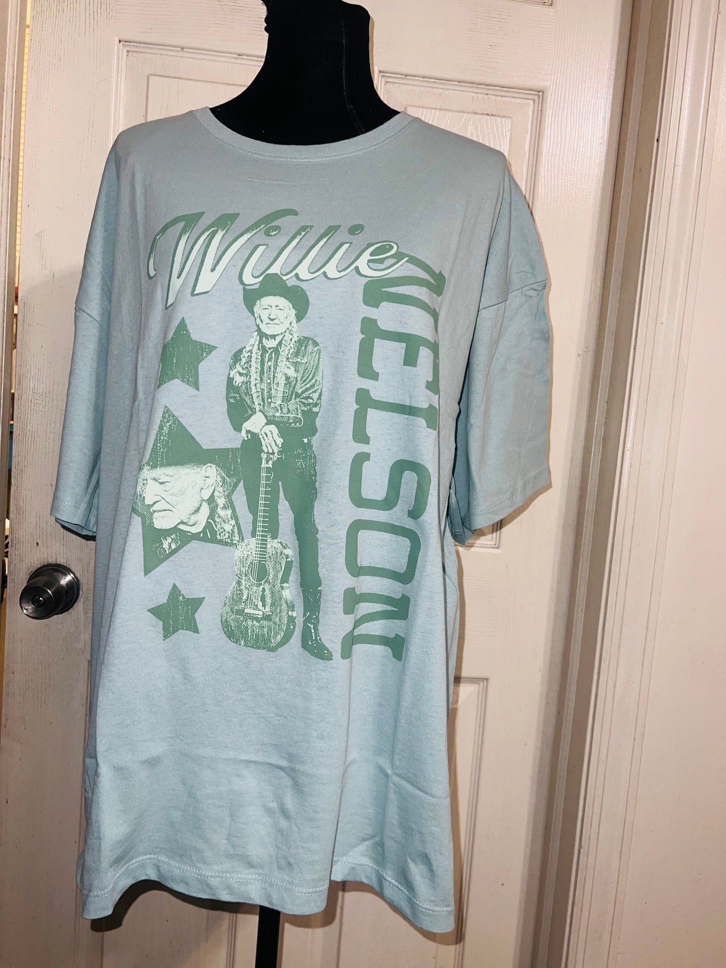 Willie Nelson Oversized Distressed Tee