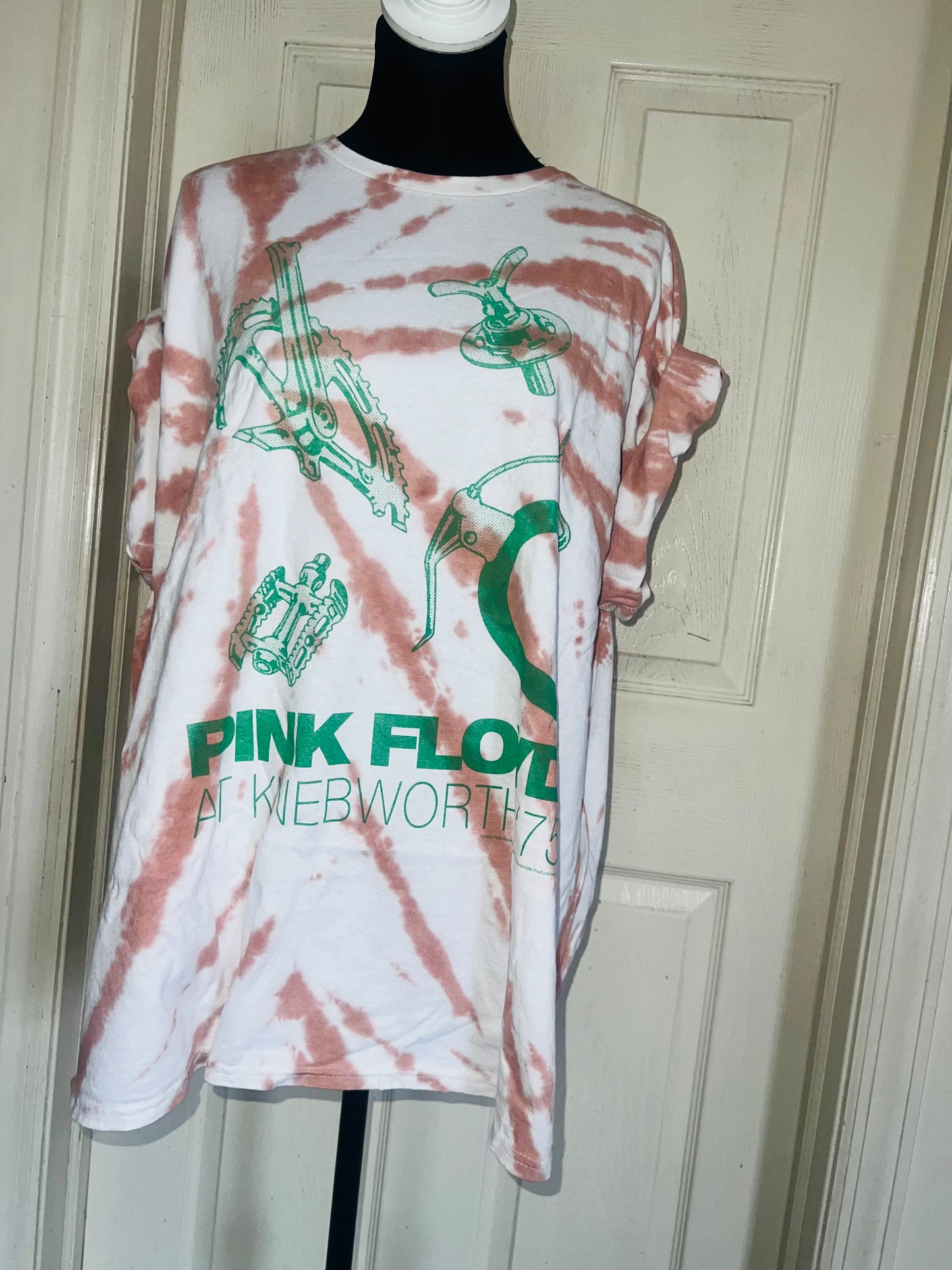 Pink Floyd Oversized Distressed Tee