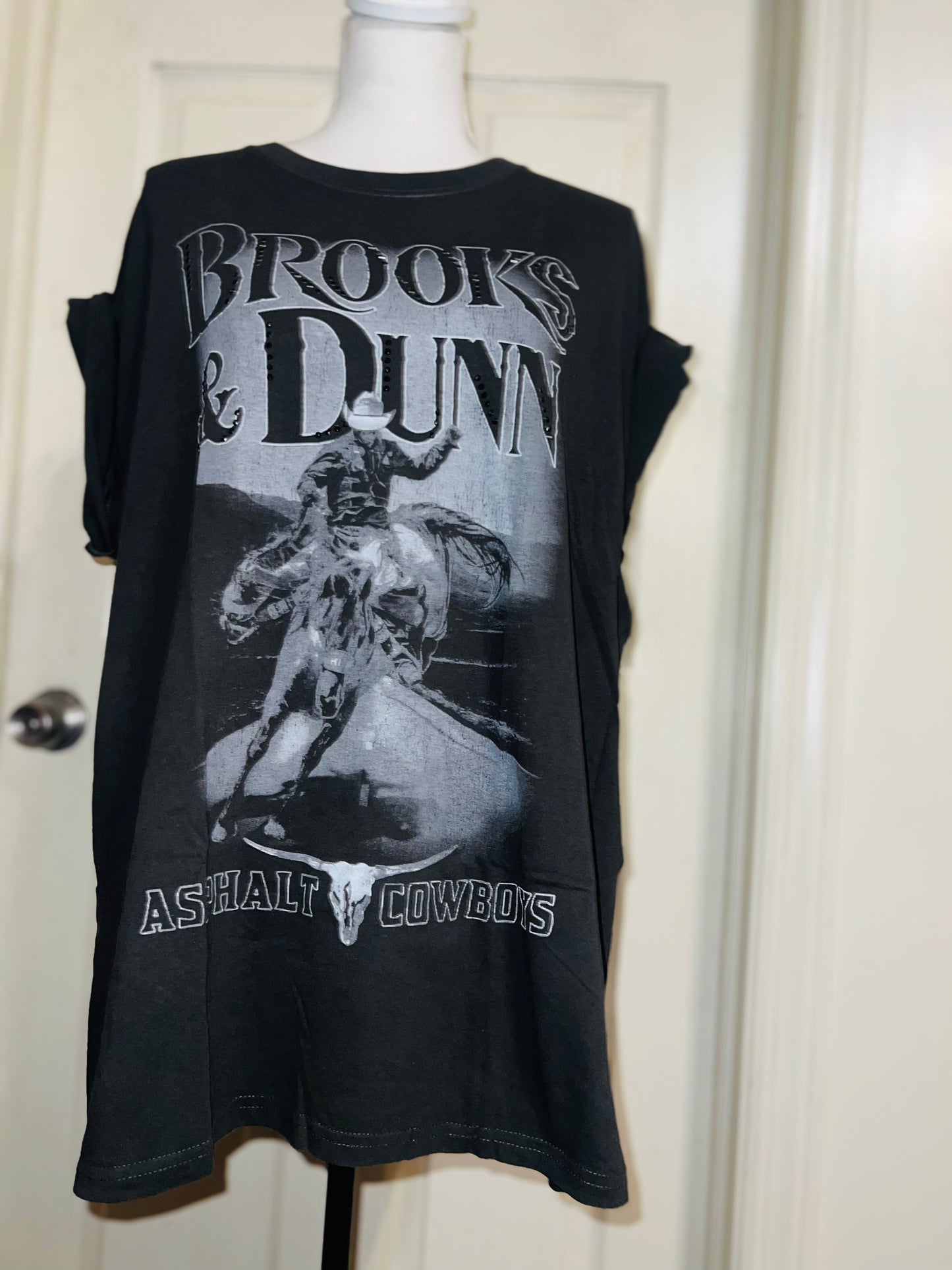 Brooks & Dunn Oversized Distressed Tee