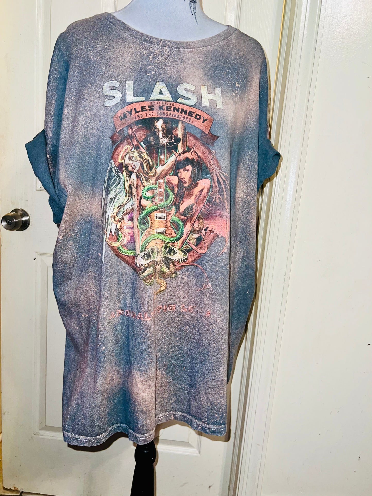 Bleached Slash Distressed Oversized Tee