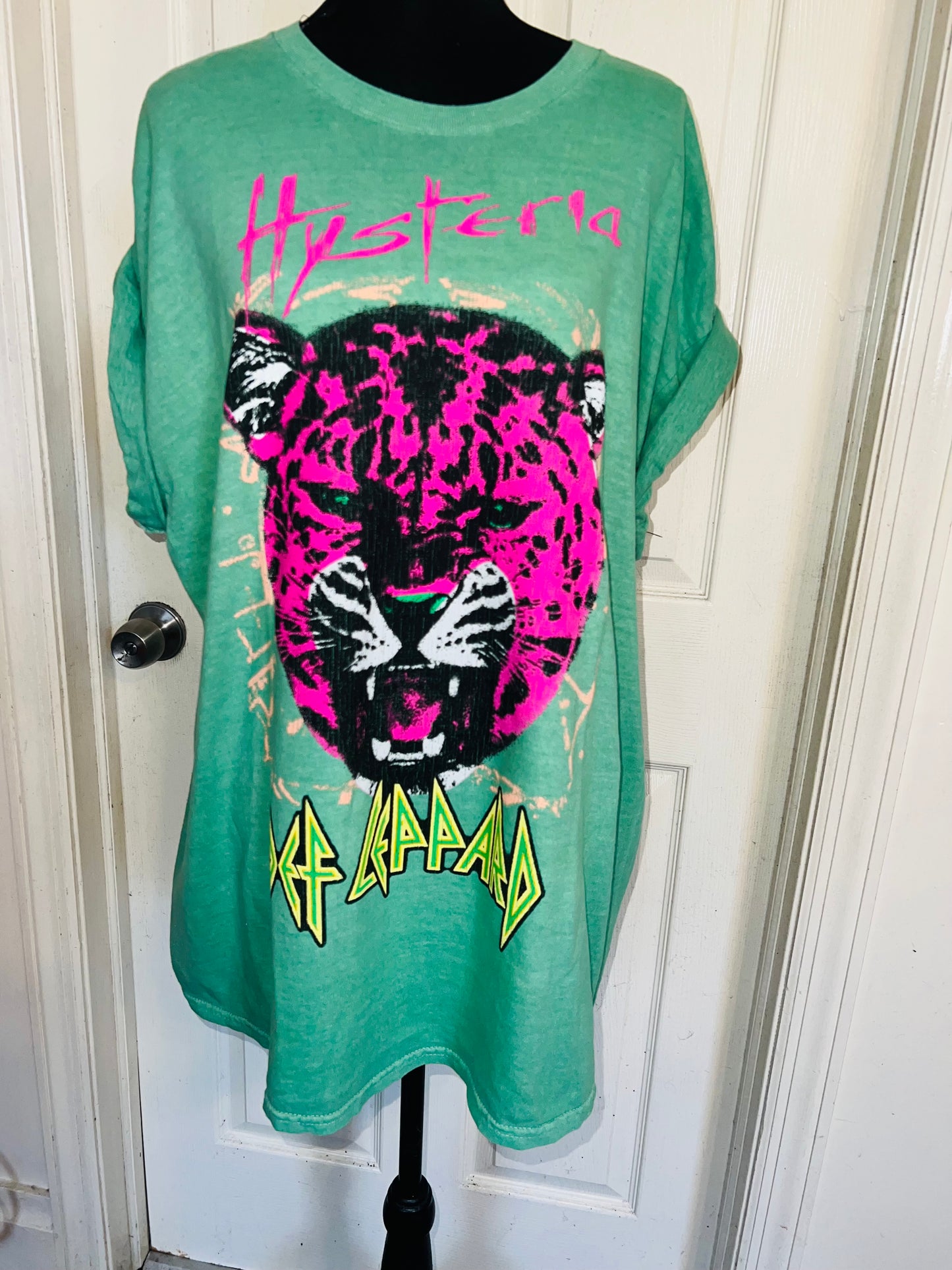 Def Leppard Oversized Distressed Tee