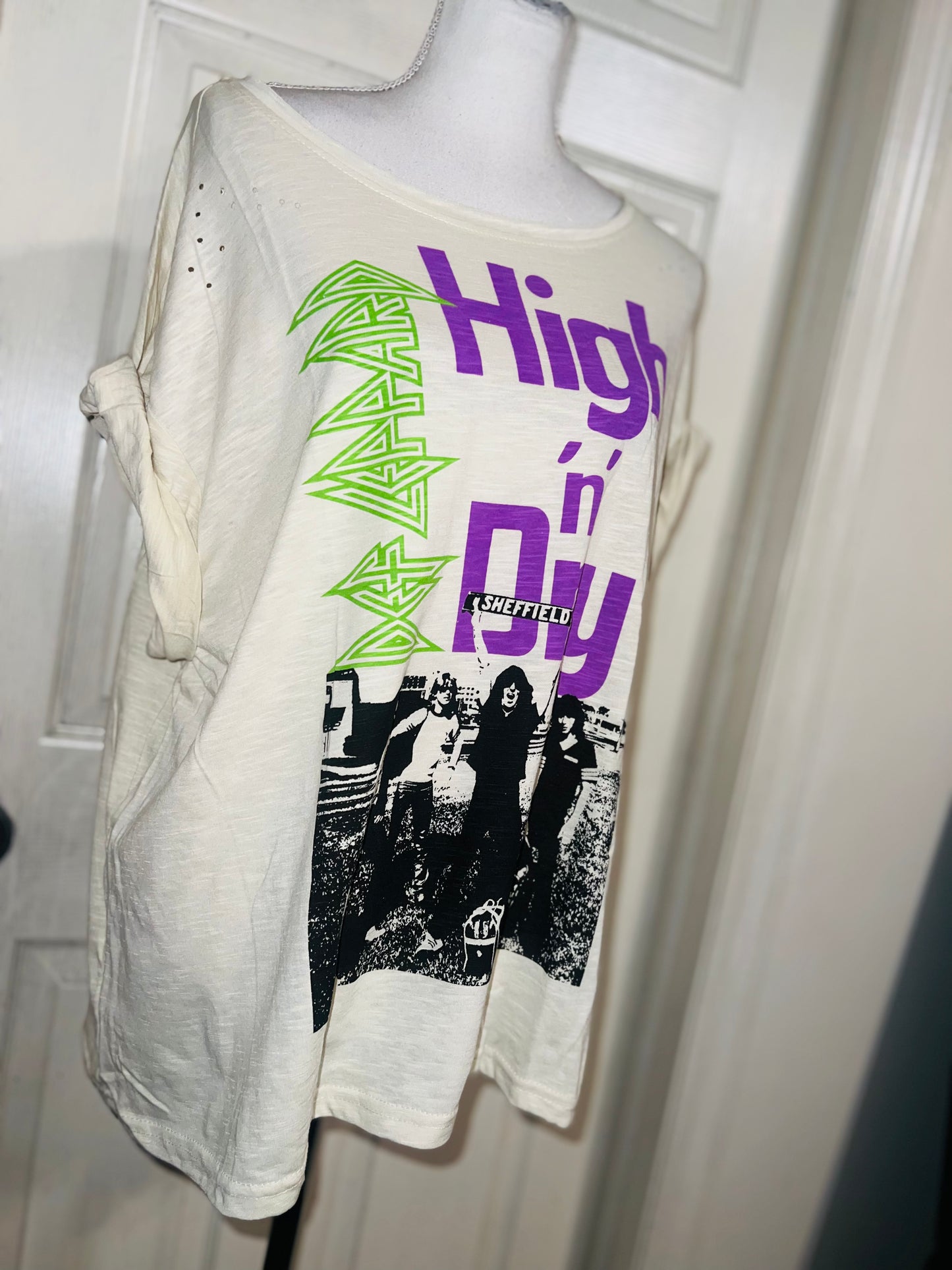 Def Leppard Oversized Distressed Tee