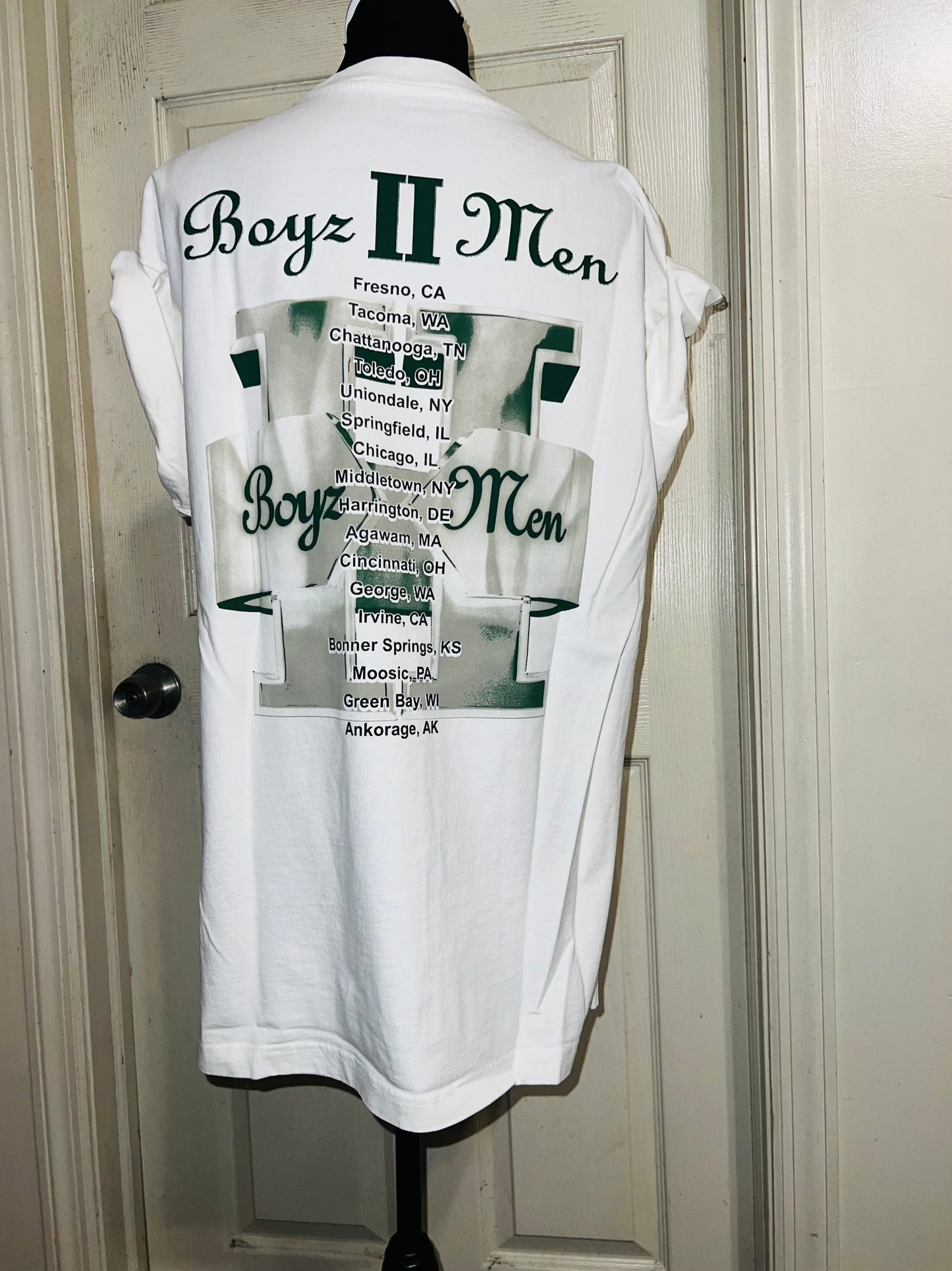 Boyz II Men Double Sided Oversized Distressed Tee