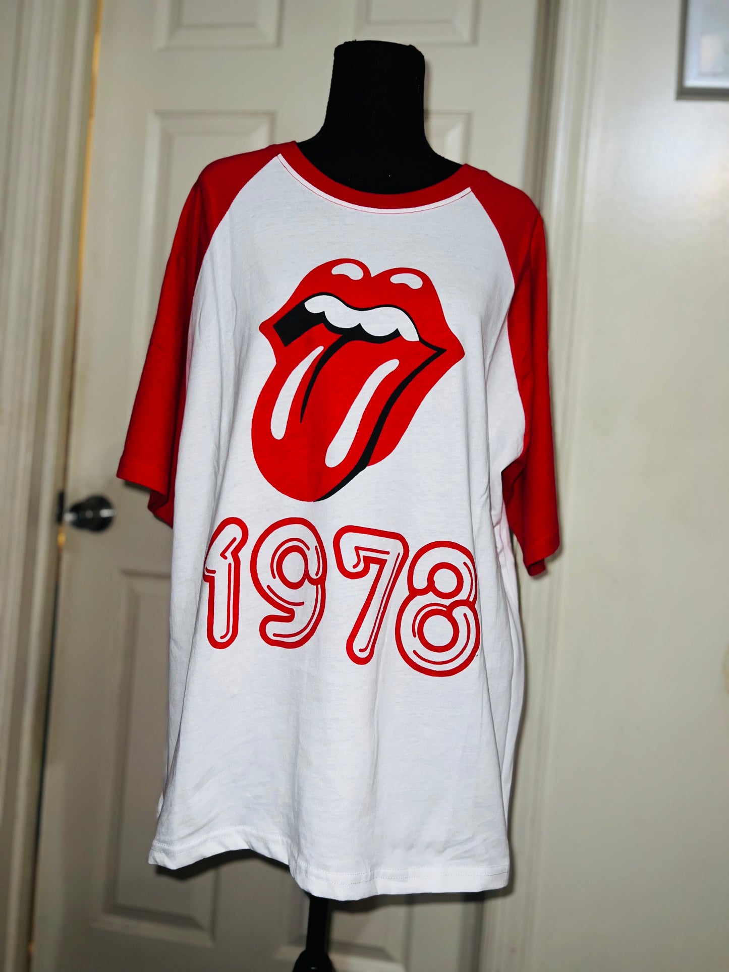 The Rolling Stones Raglan Oversized Distresed Tee