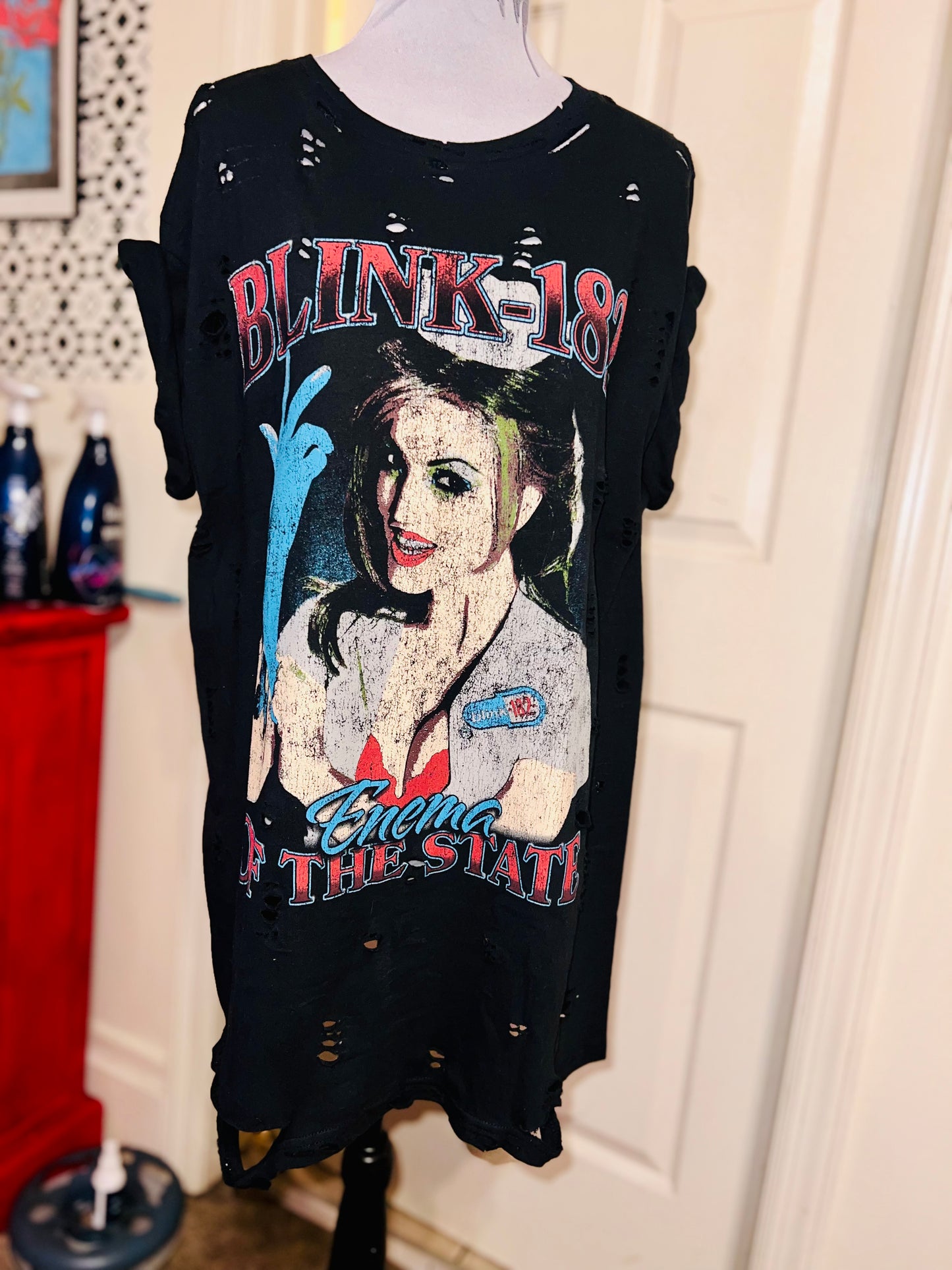 Blink 182 Oversized Distressed Tee