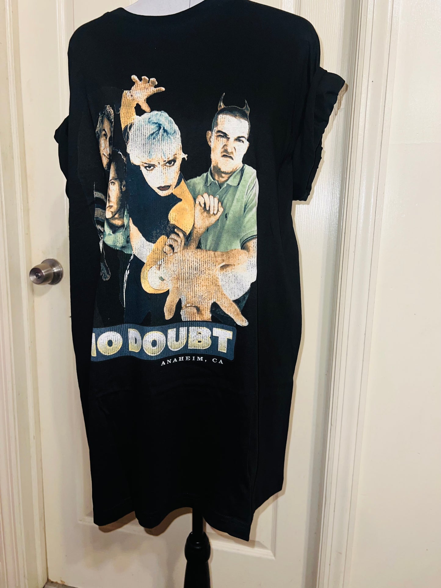 No Doubt Oversized Distressed Tee