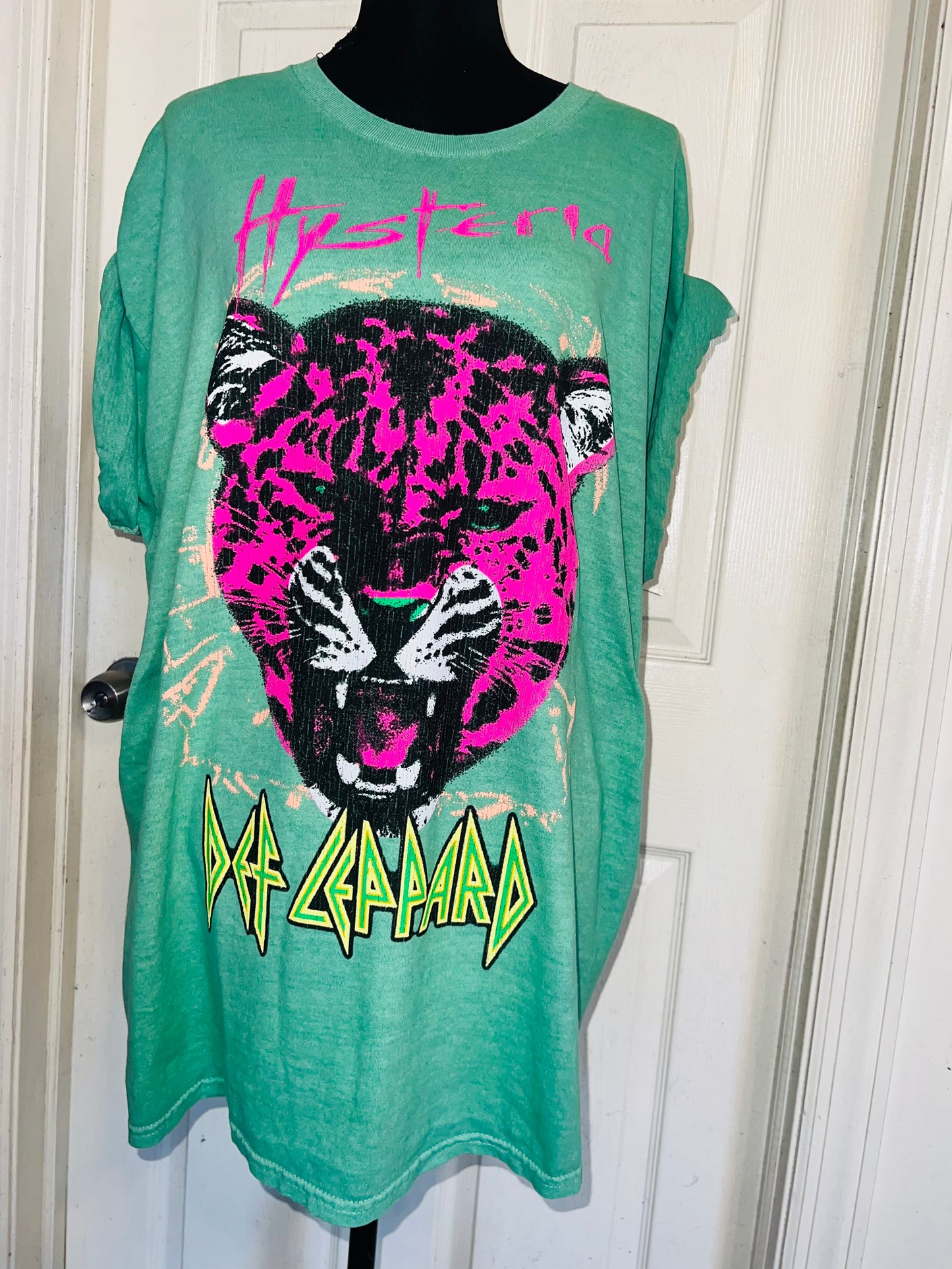 Def Leppard Oversized Distressed Tee