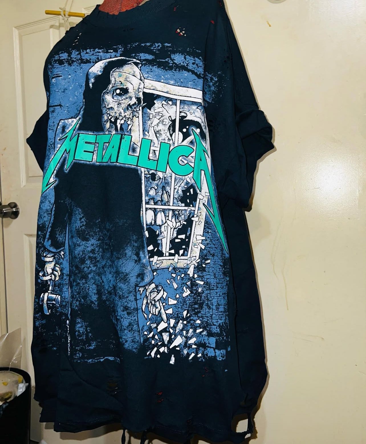 Metallica Oversized Distressed Tee