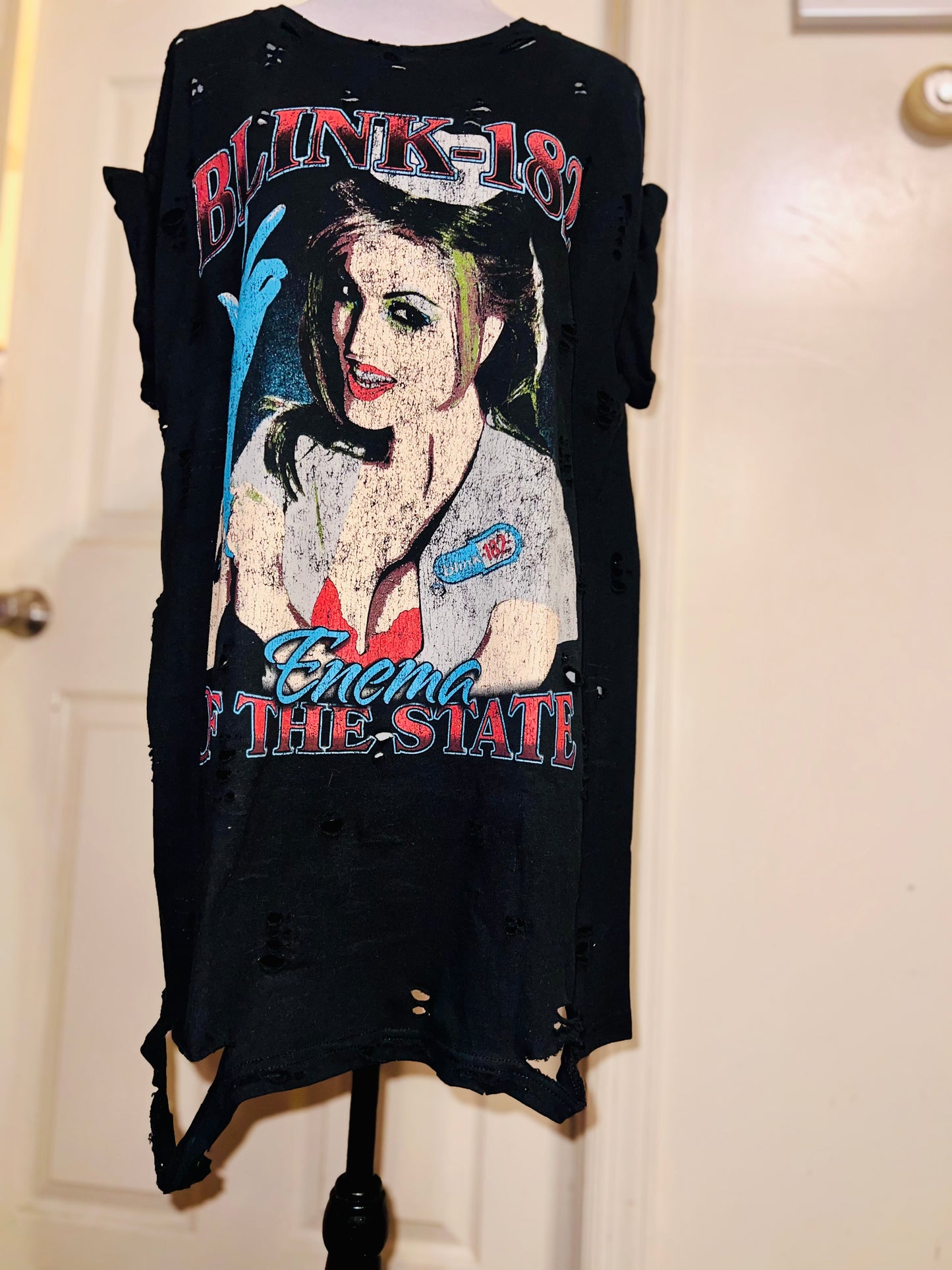 Blink 182 Oversized Distressed Tee