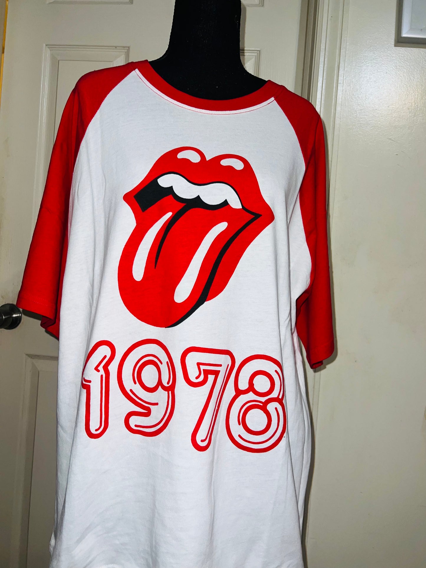 The Rolling Stones Raglan Oversized Distresed Tee