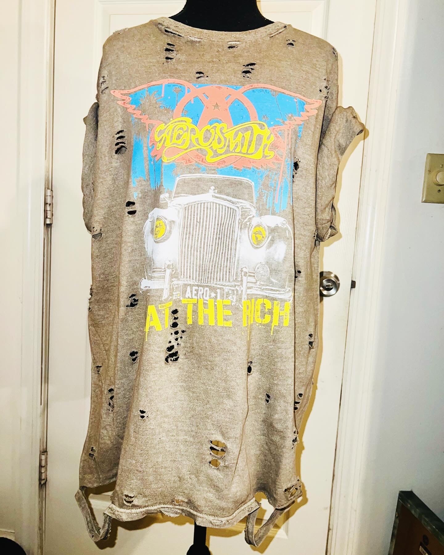 Aerosmith “Eat the Rich” Oversized Distressed Tee