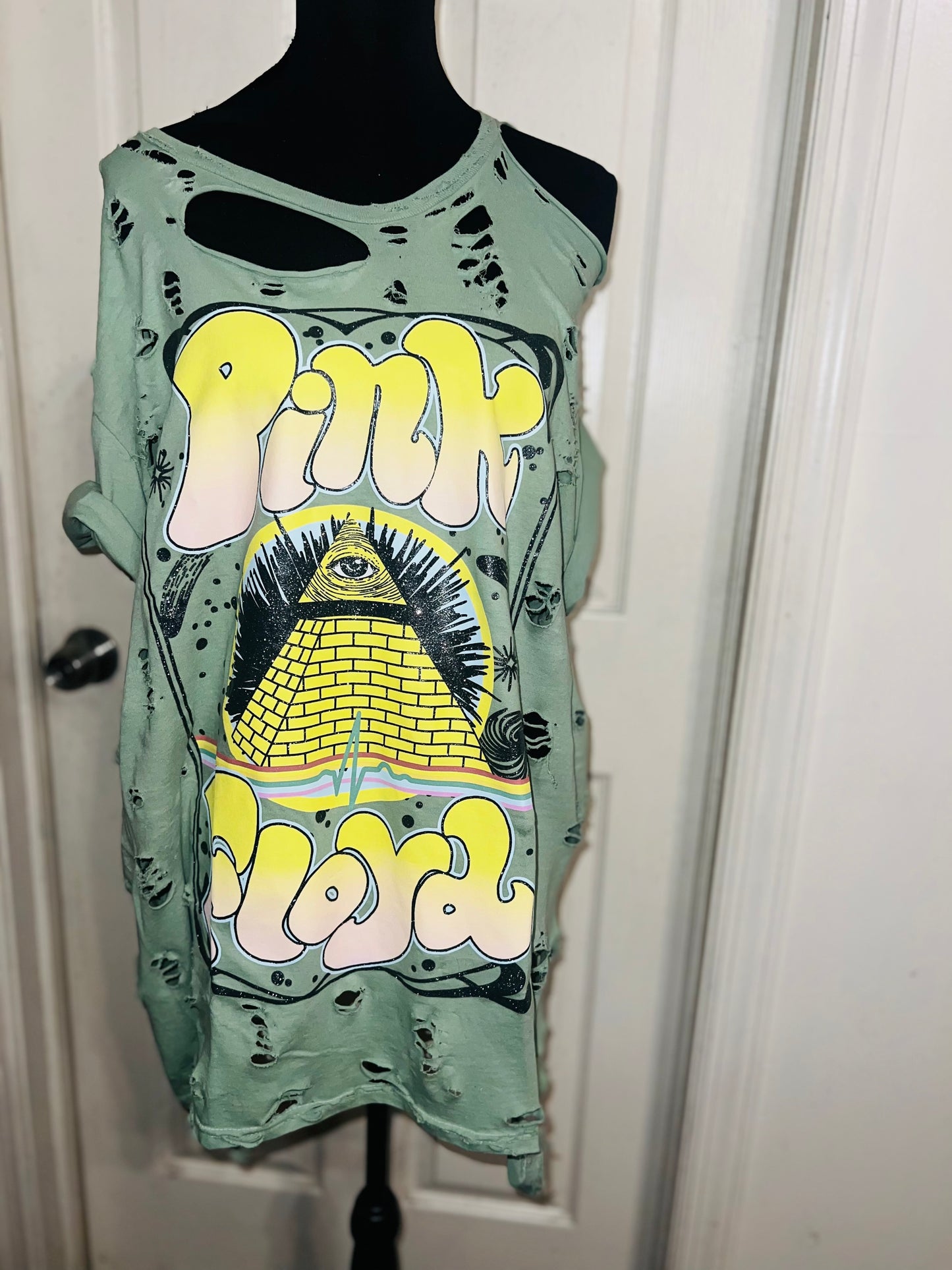 Pink Floyd Oversized Distressed Tee