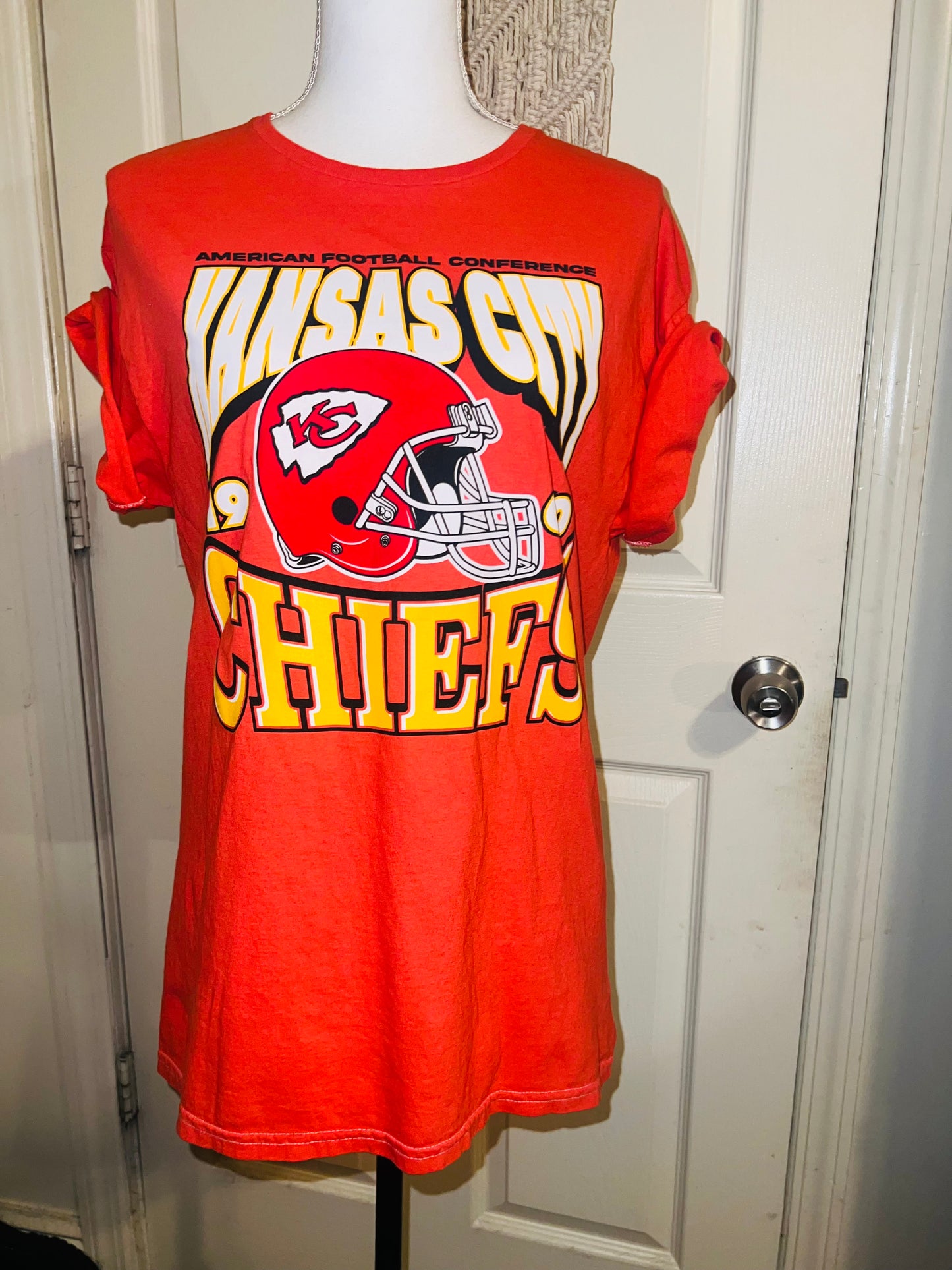 Kansas City Chiefs Oversized Distressed T-Shirt