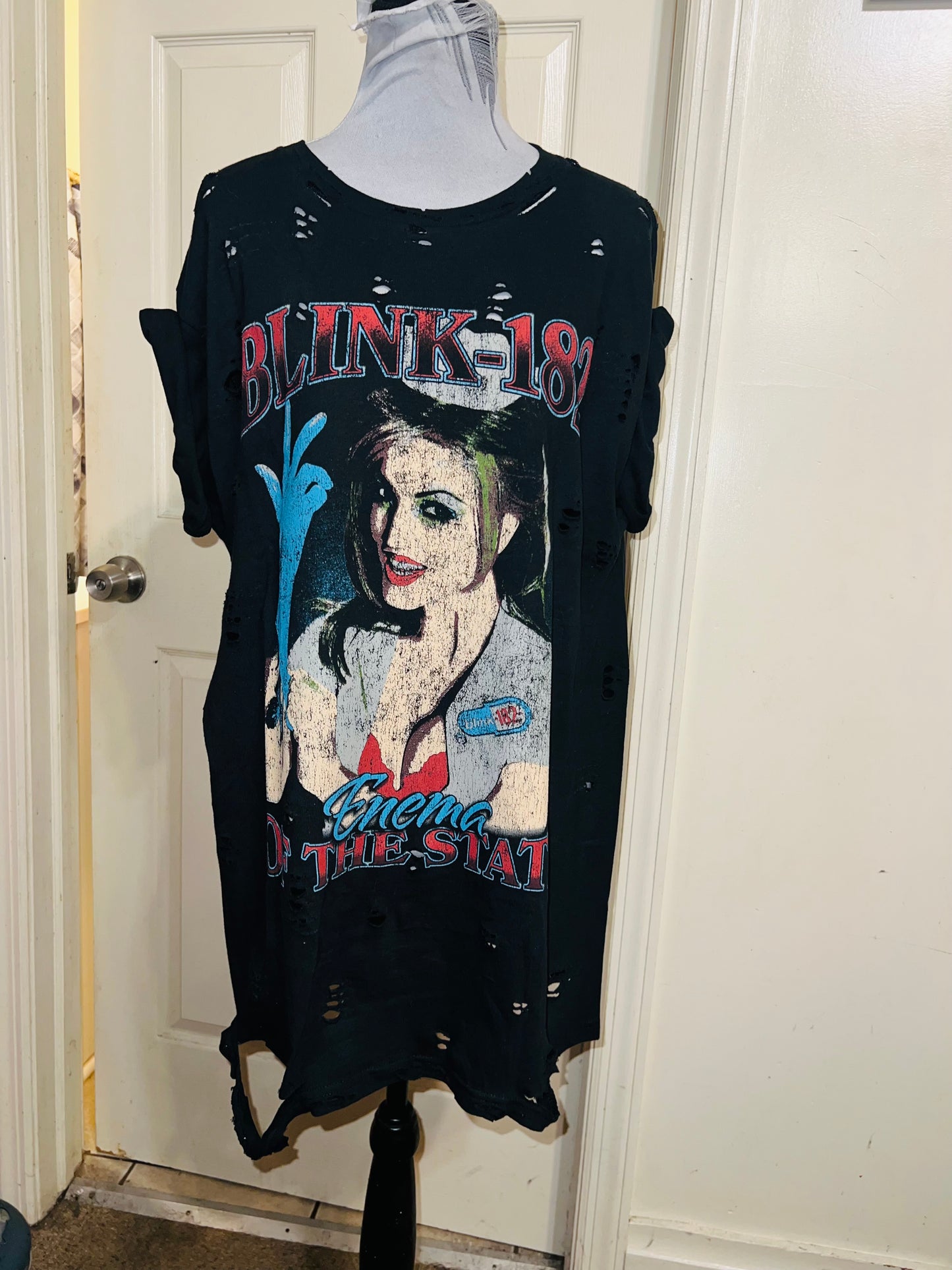 Blink 182 Oversized Distressed Tee
