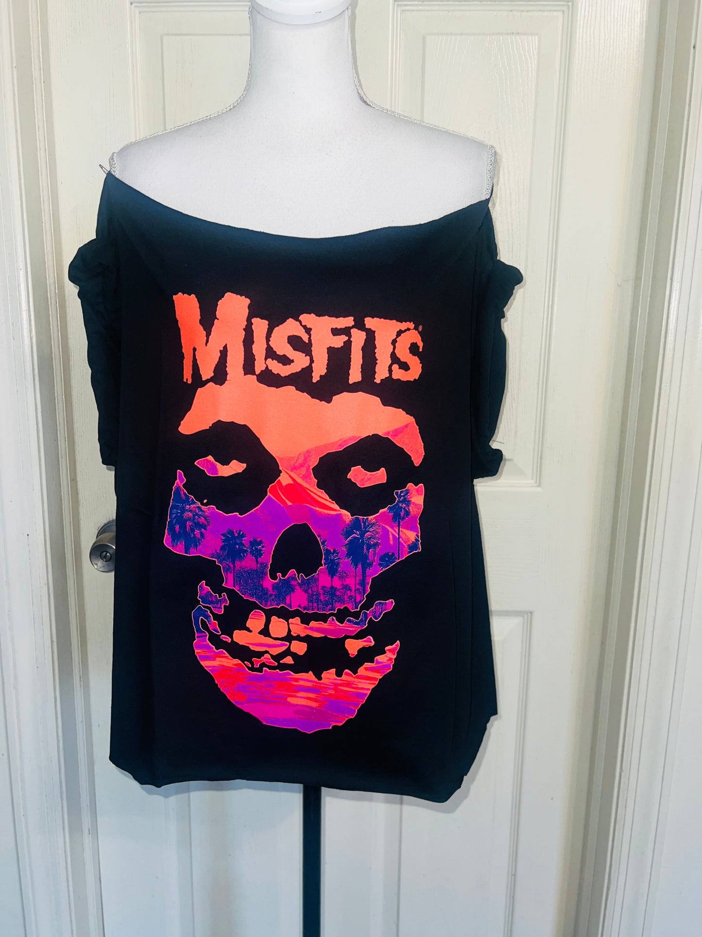Misfits Oversized Off The Shoulder Distressed Tee