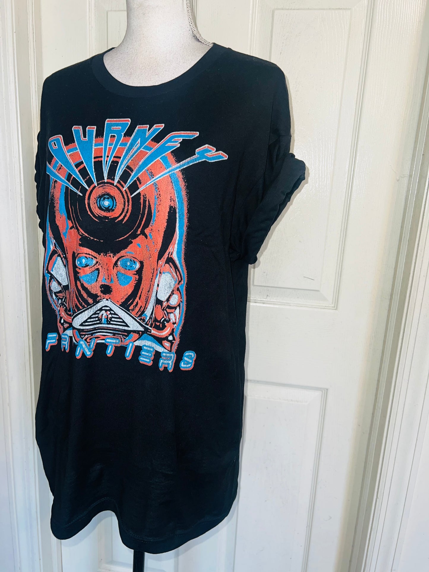 Journey Oversized Distressed Tee