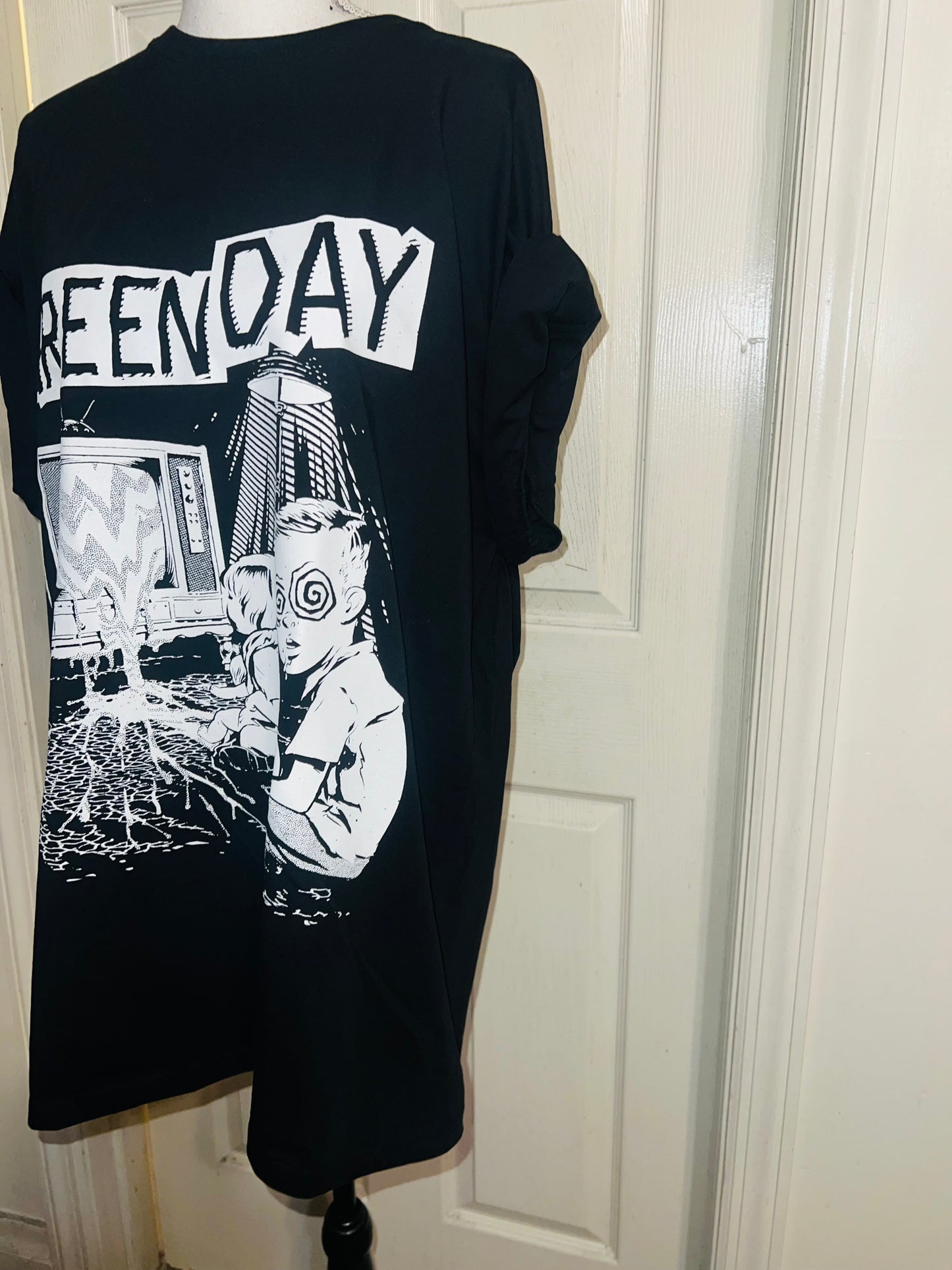 Green Day Oversized Distressed Tee