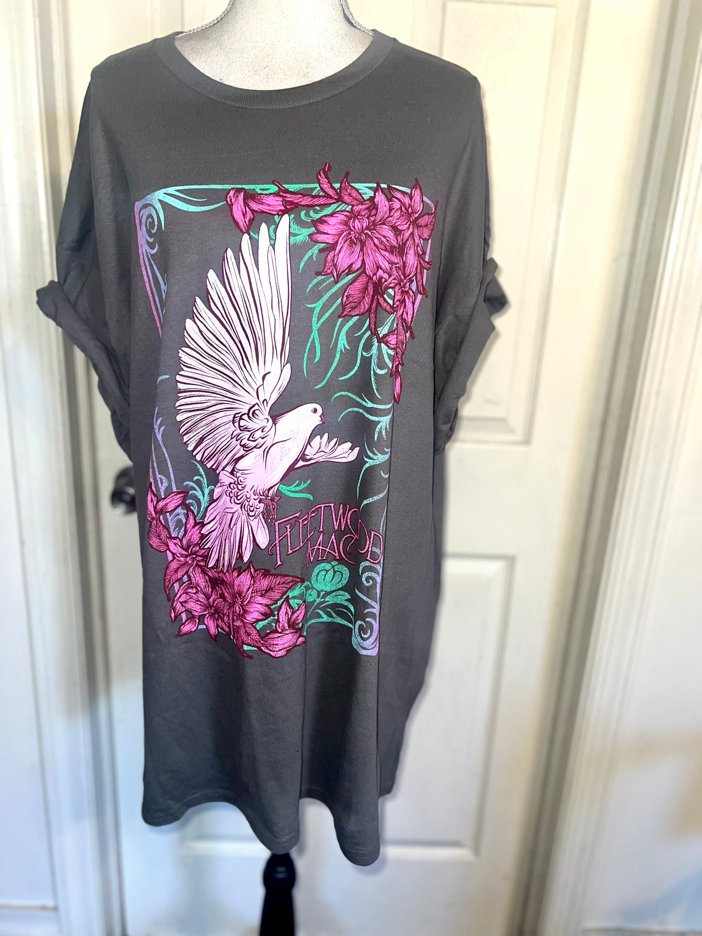 Fleetwood Mac Oversized Distressed Tee
