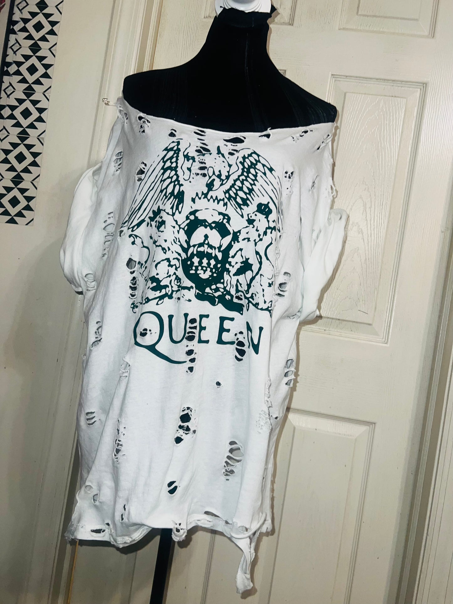 Queen Oversized Distressed Tee