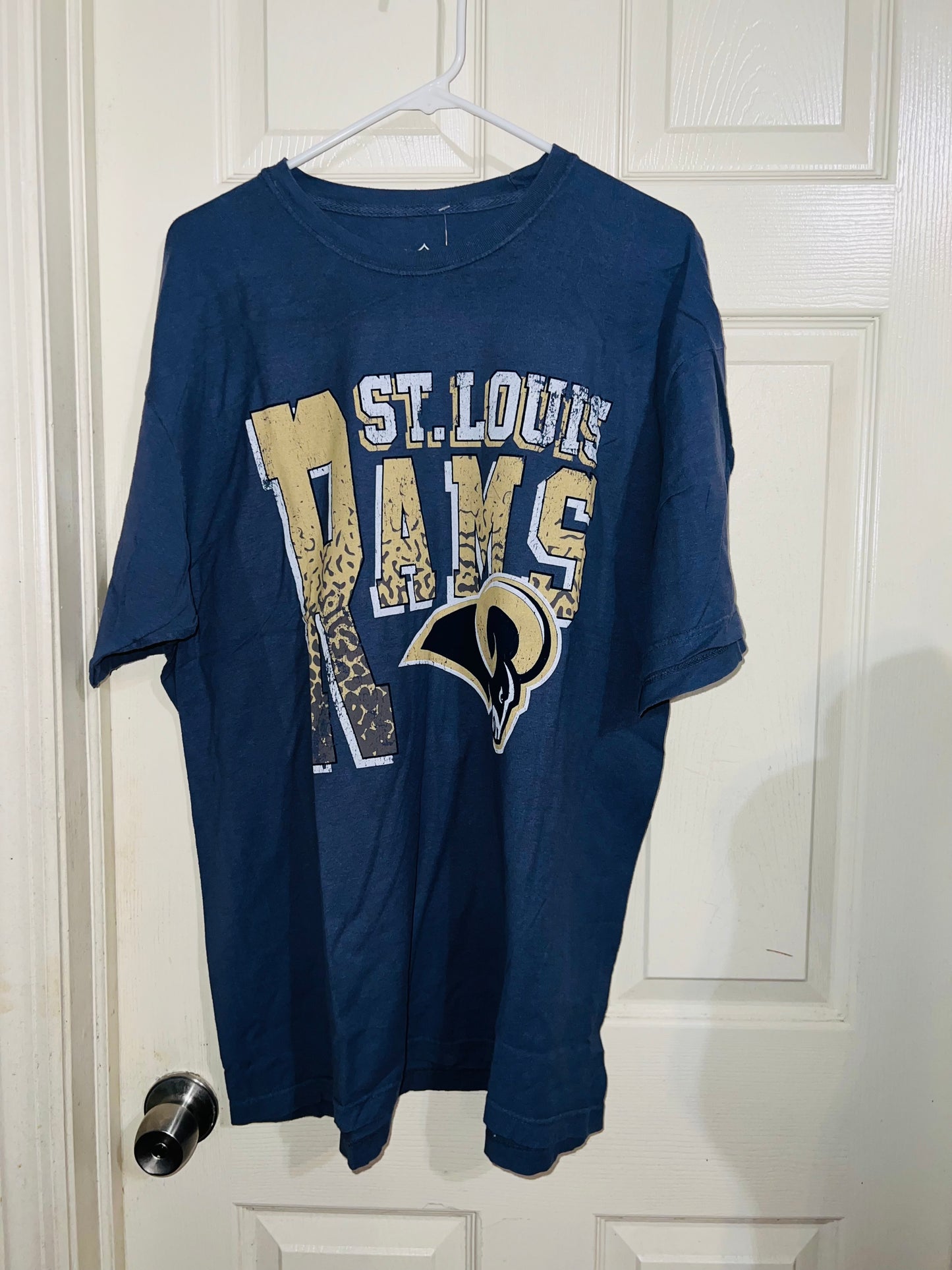 St. Louis Rams Oversized Distressed Tee