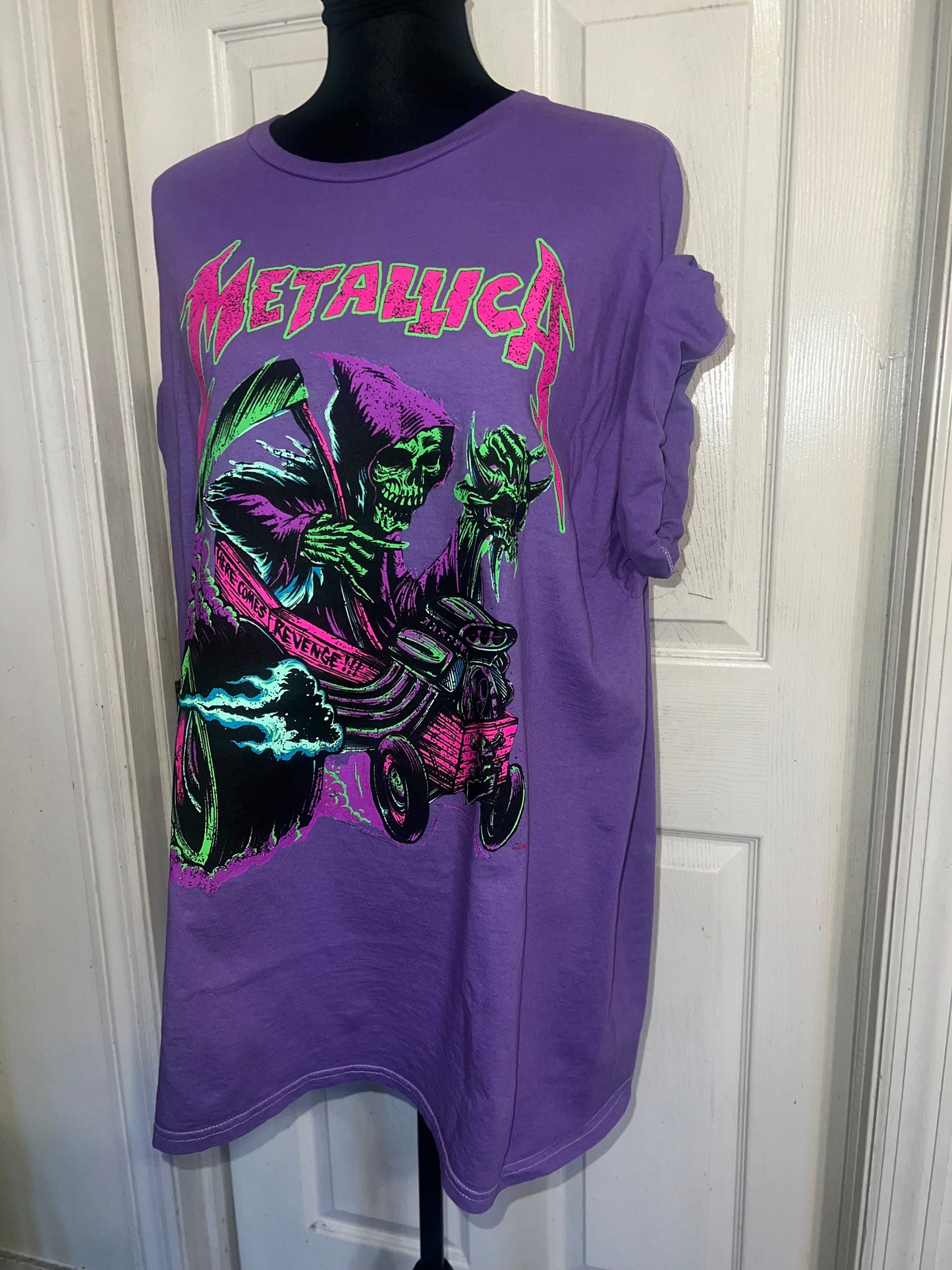 Metallica Oversized Distressed Tee