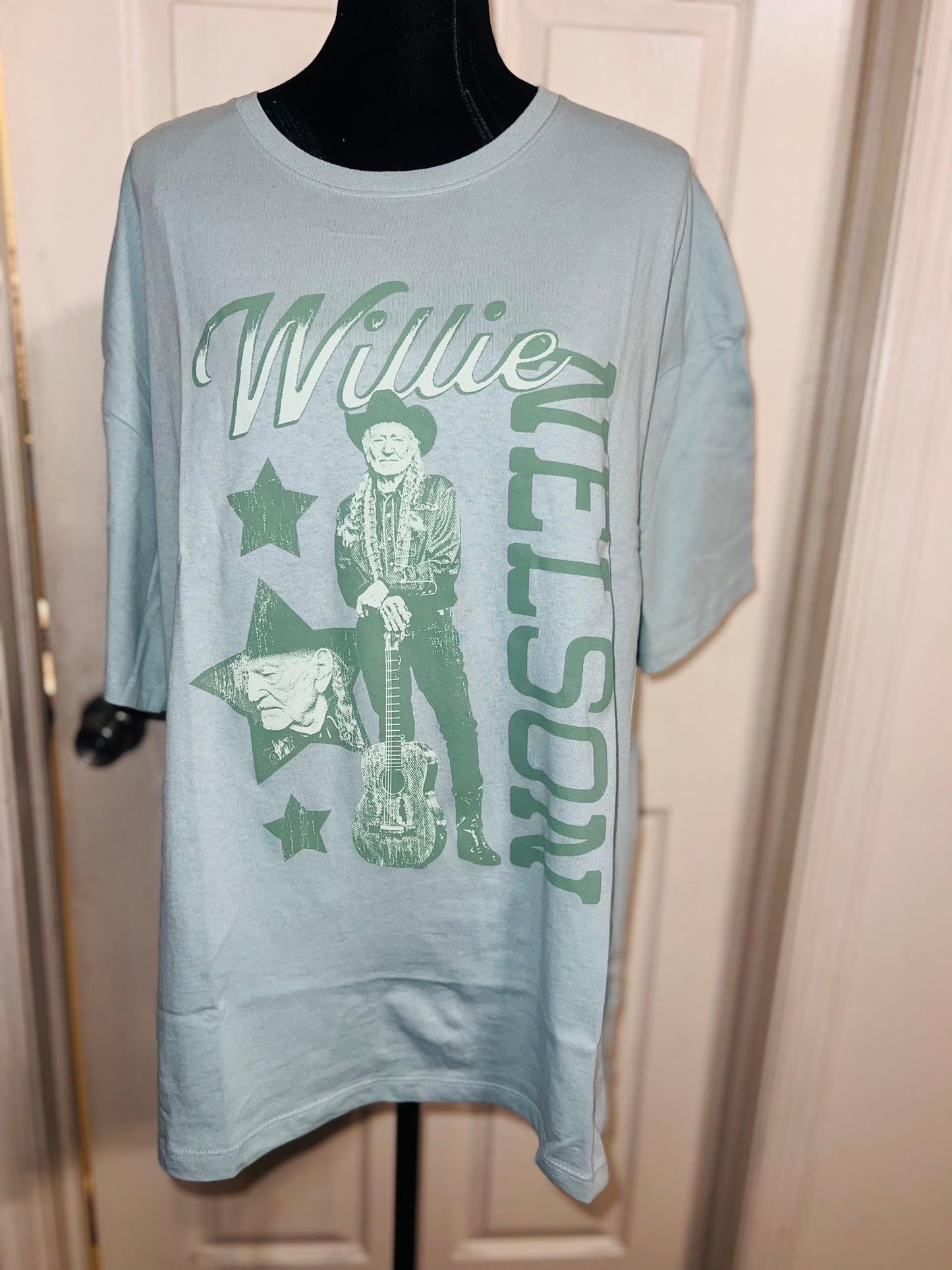 Willie Nelson Oversized Distressed Tee