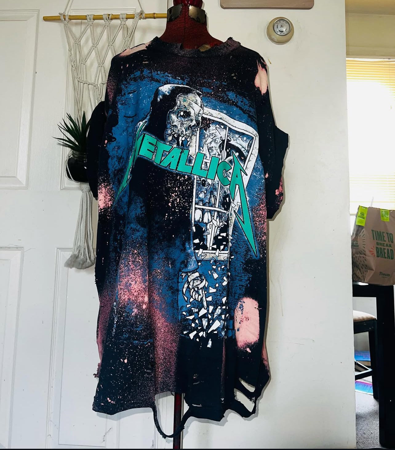 Metallica Oversized Distressed Tee