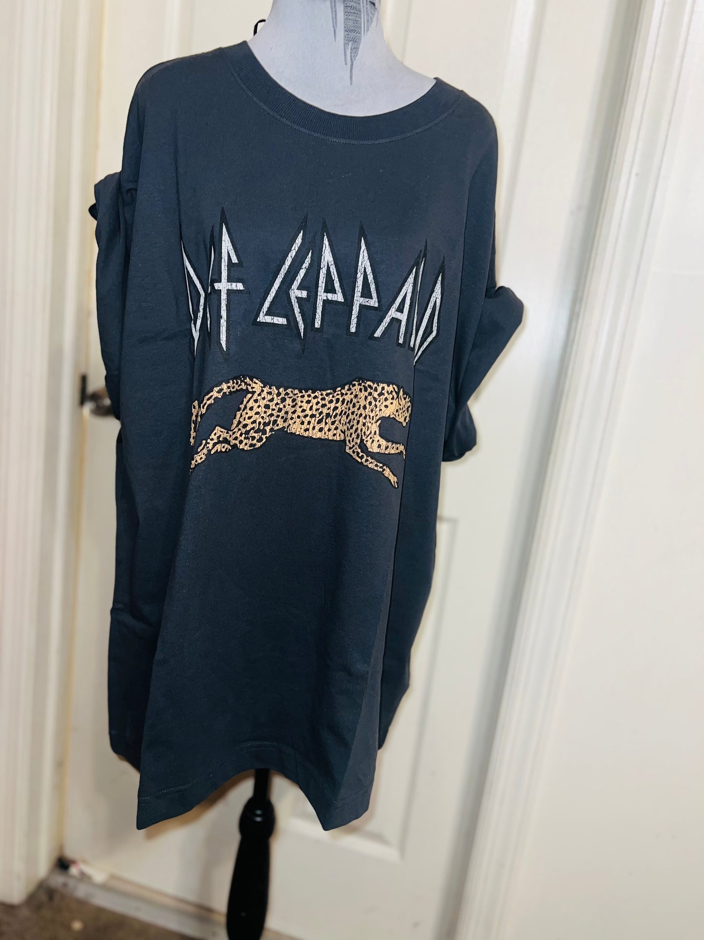 Def Leppard Oversized Distressed Tee
